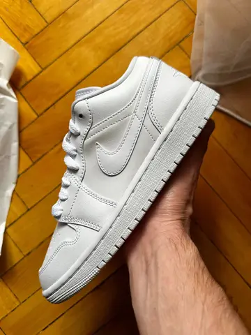 Кроссовки Nike Air Jordan 1 Low 38.5eu Оригинал