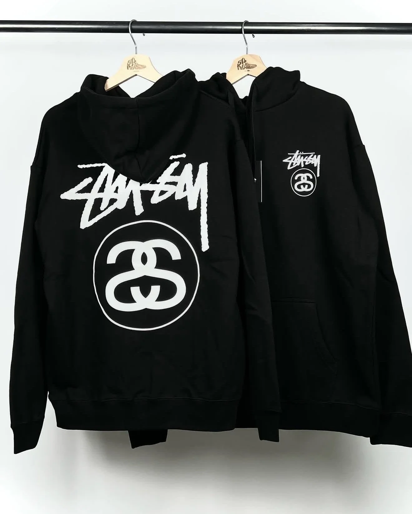 Худи Stussy Solid Stock Link Hood Black Оригинал - изображение 1