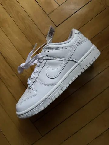 Кроссовки Nike Dunk Low Triple 37.5eu Оригинал