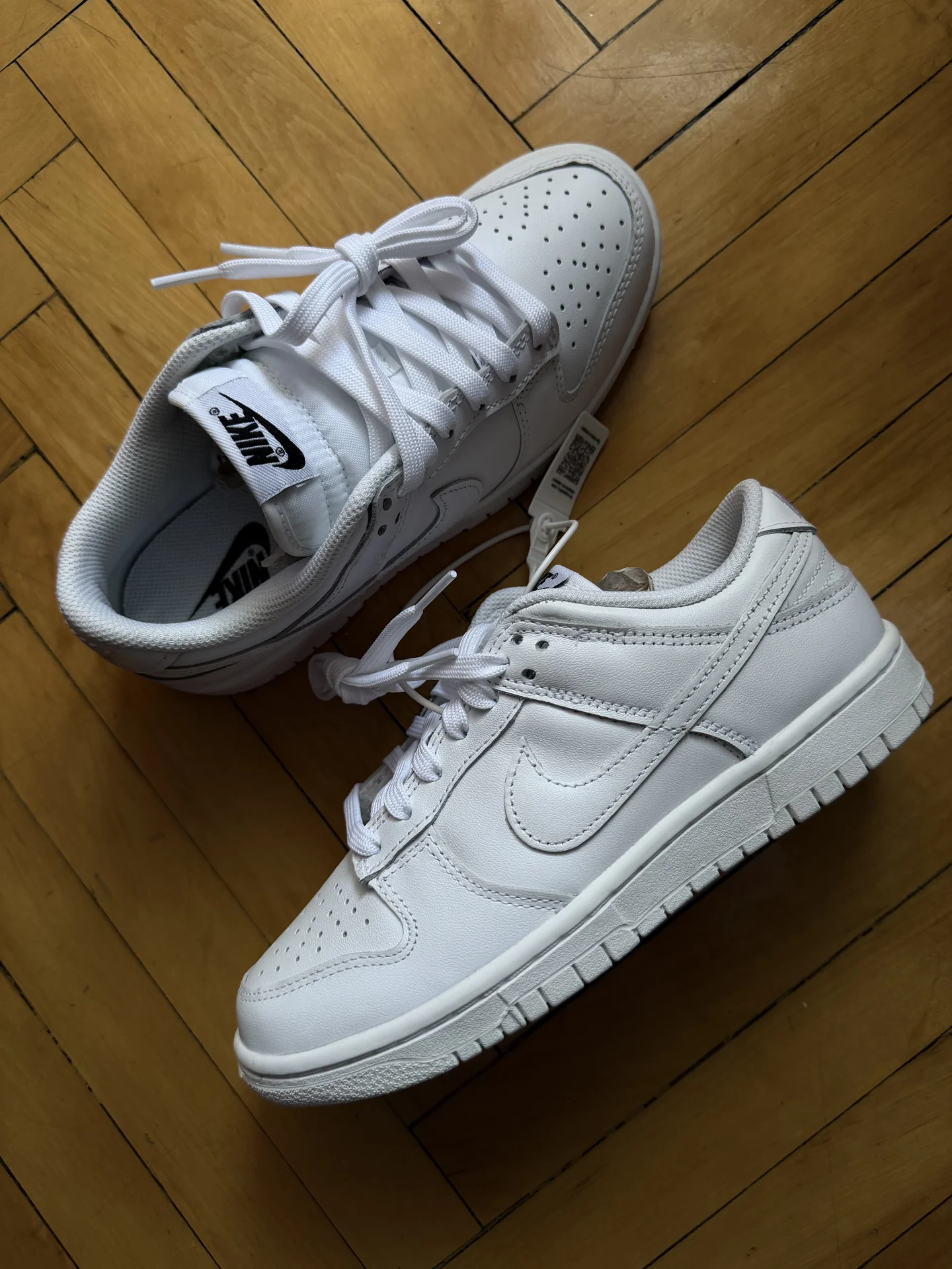 Кроссовки Nike Dunk Low Triple 37.5eu Оригинал - миниатюра 2