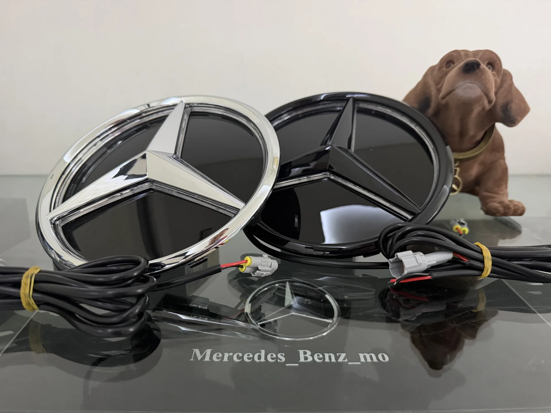 эмблема с подсветкой Mercedes Benz - миниатюра 2