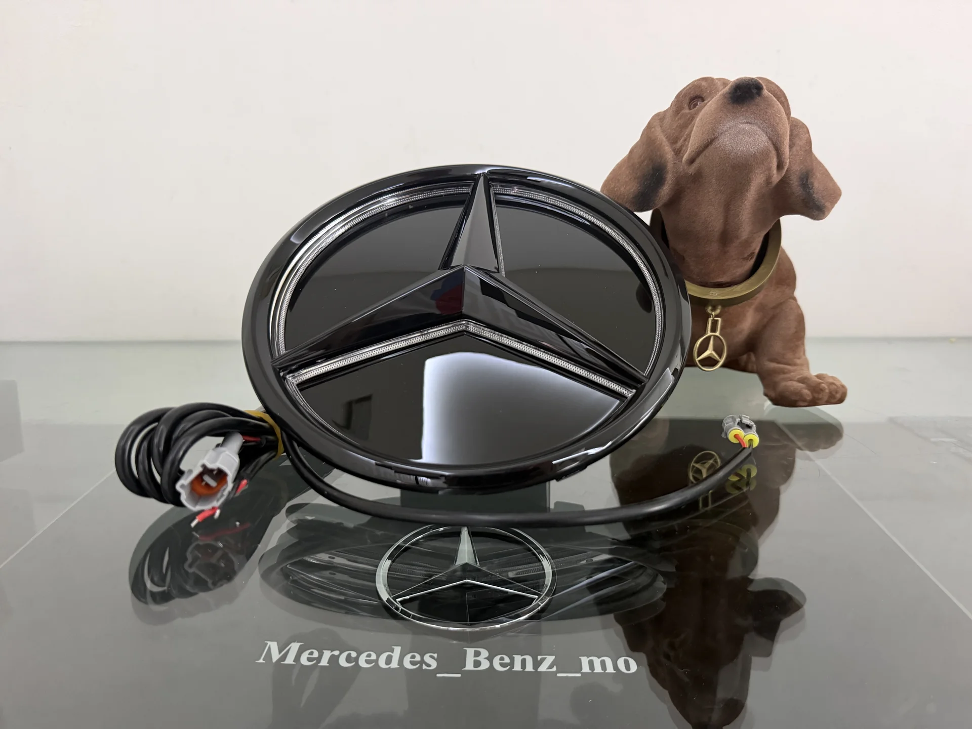 эмблема с подсветкой Mercedes Benz - миниатюра 4