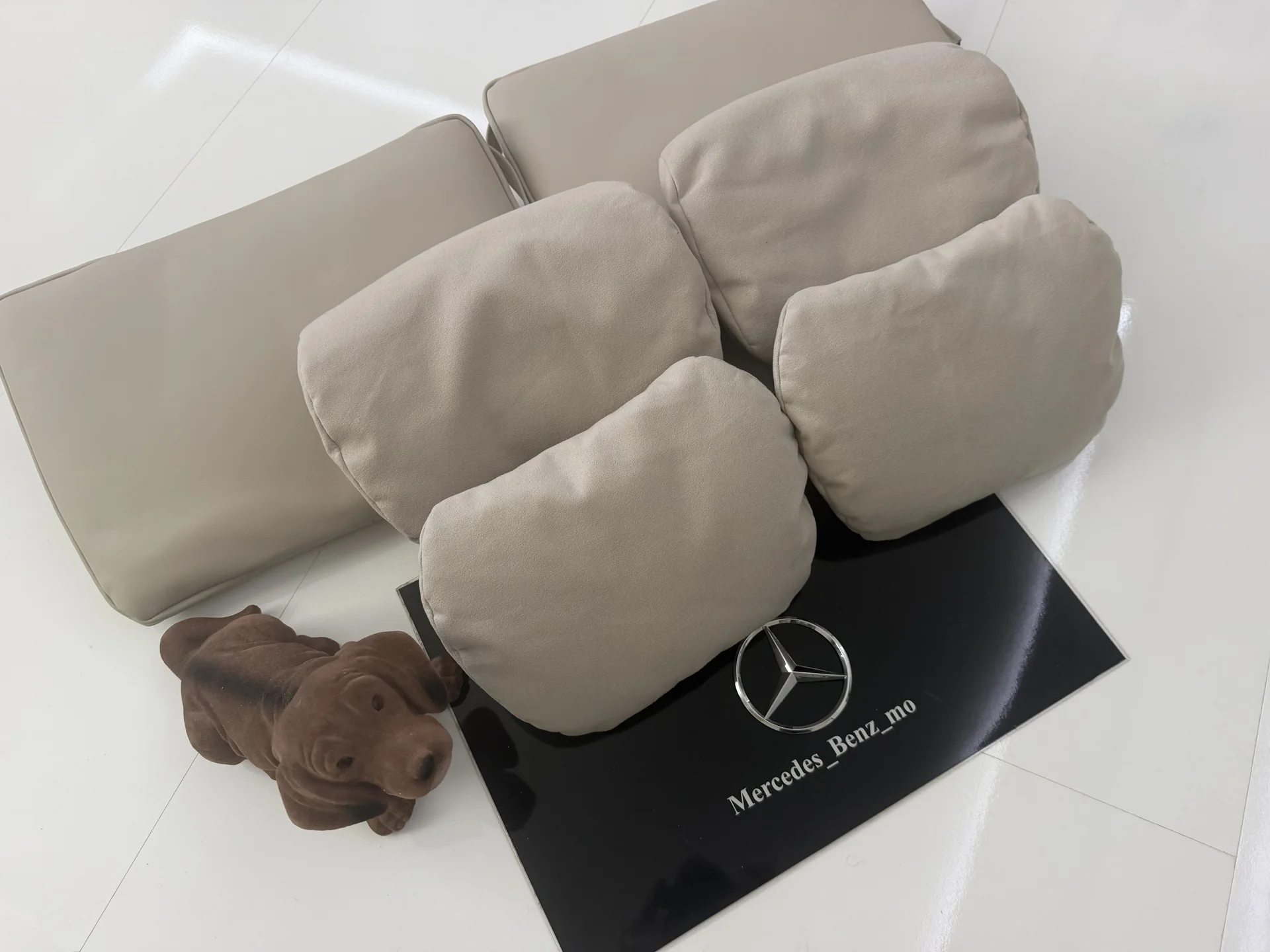 Оригинал подушки подголовника с обогревом Mercedes - миниатюра 3