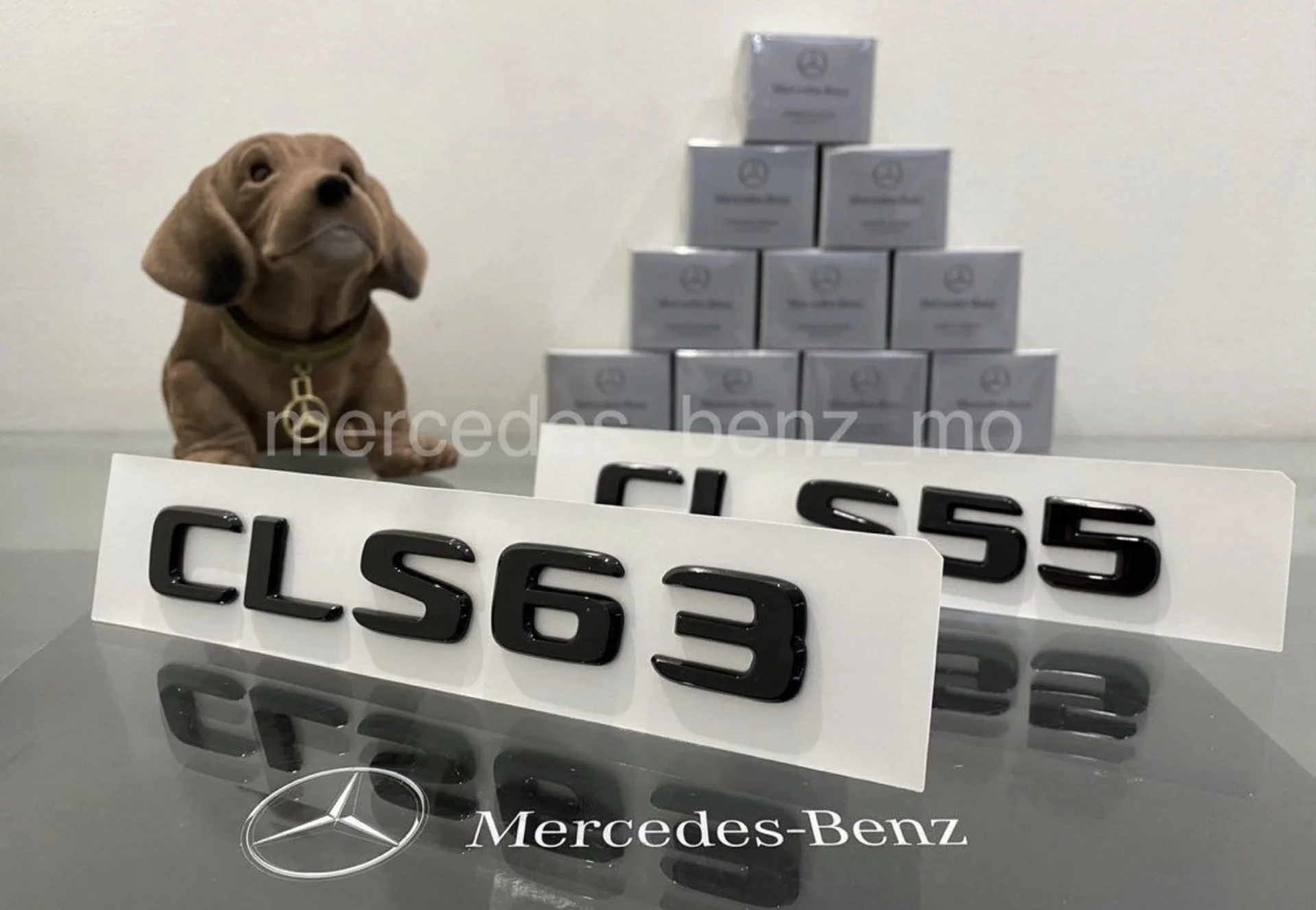 шильдик обозначения модели Mercedes Benz - миниатюра 4