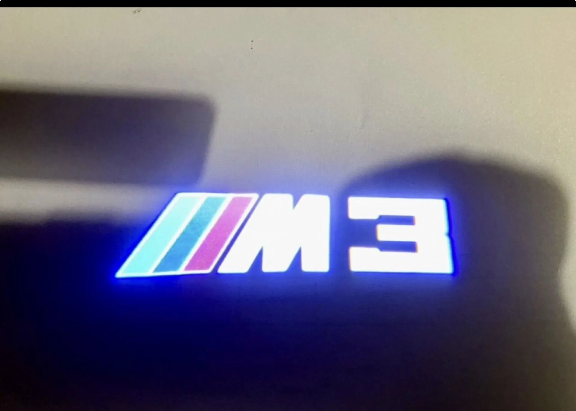 проекция логотипа bmw - миниатюра 3