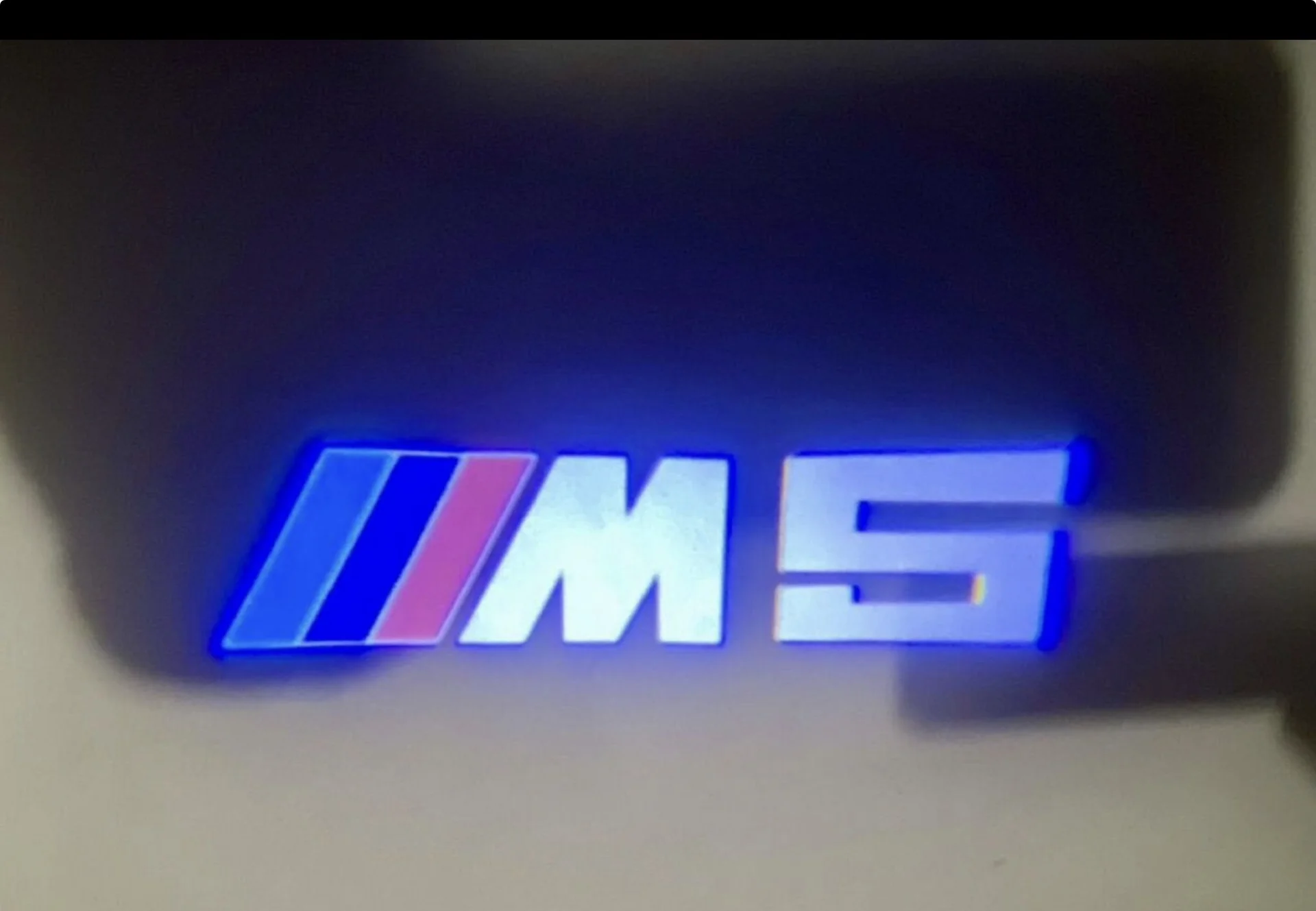 проекция логотипа bmw - миниатюра 4