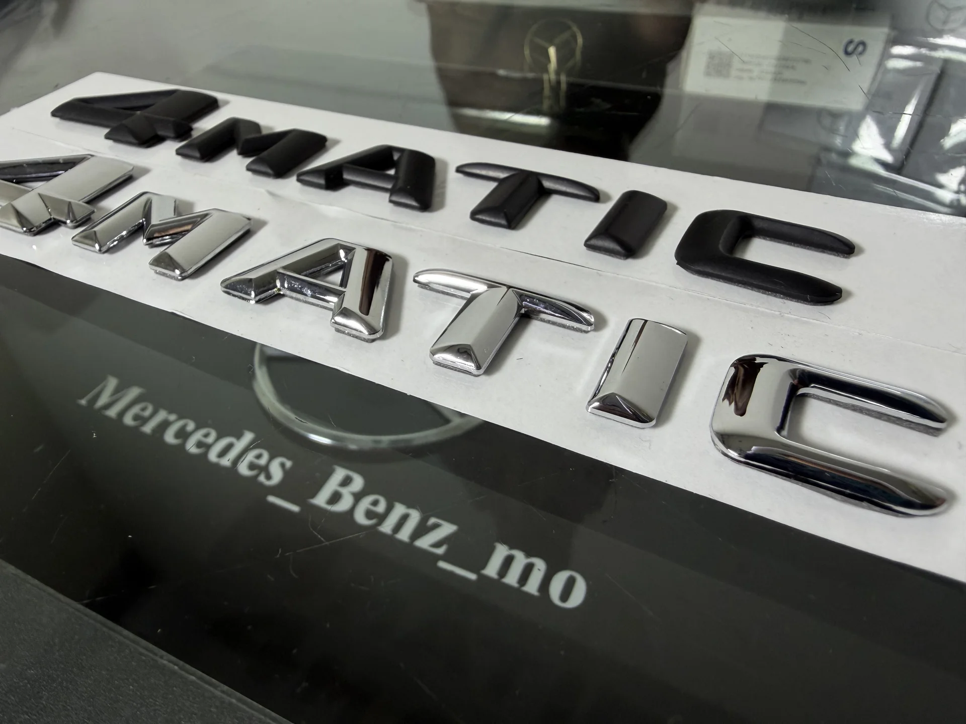 шильдик AMG Mercedes Benz нв крышку багажника - миниатюра 11