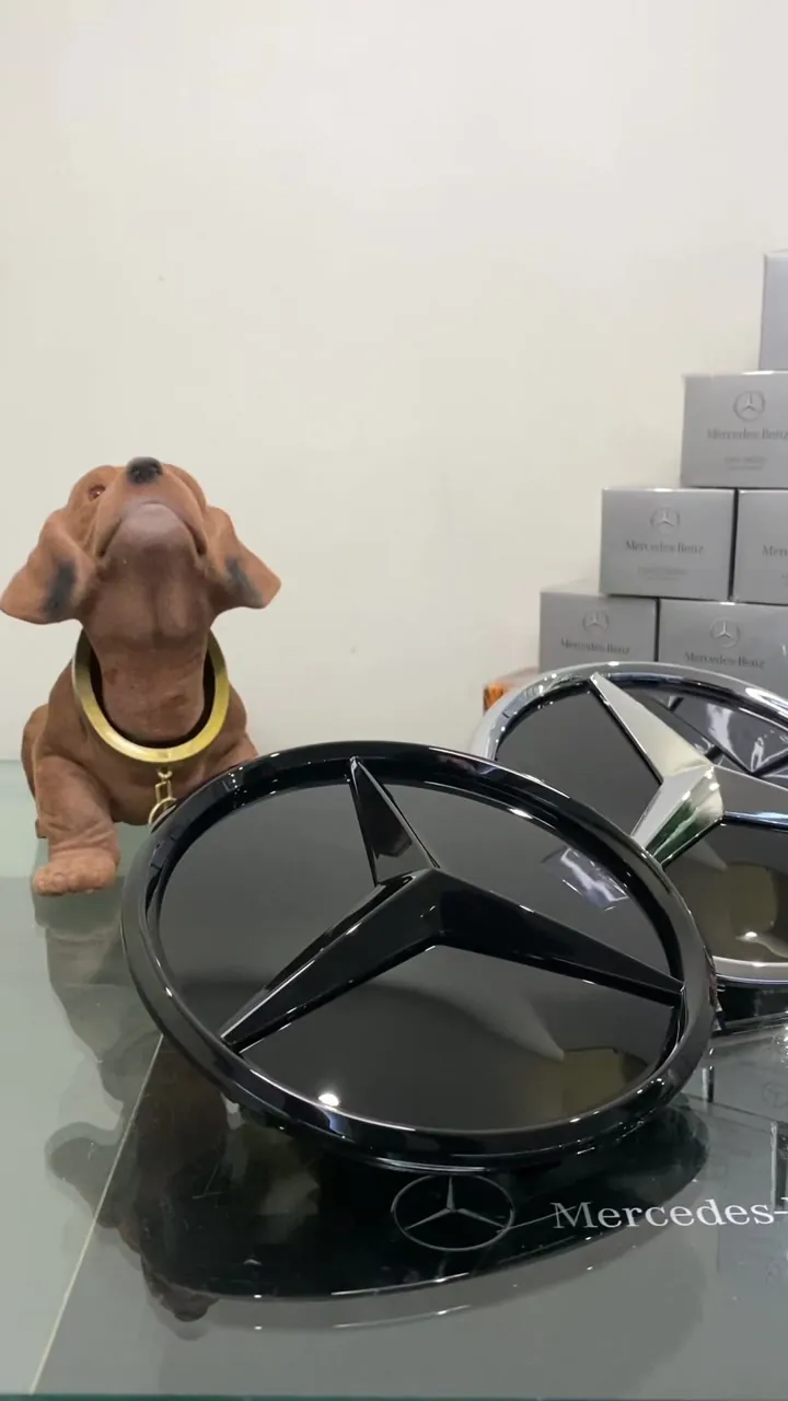 эмблема на крышку багажника Mercedes Benz