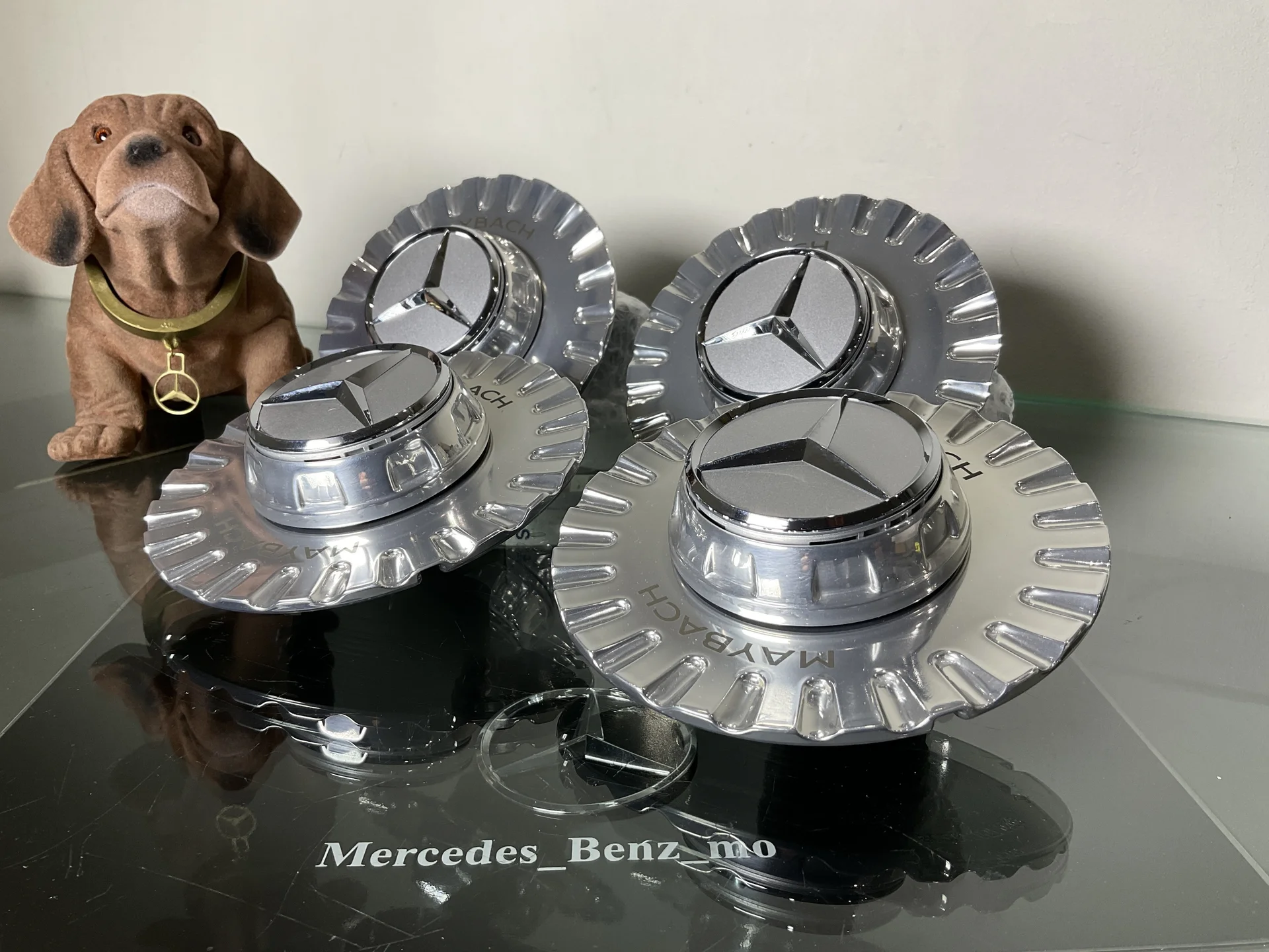 оригинальные колпаки ступицы Mercedes Maybach - миниатюра 3