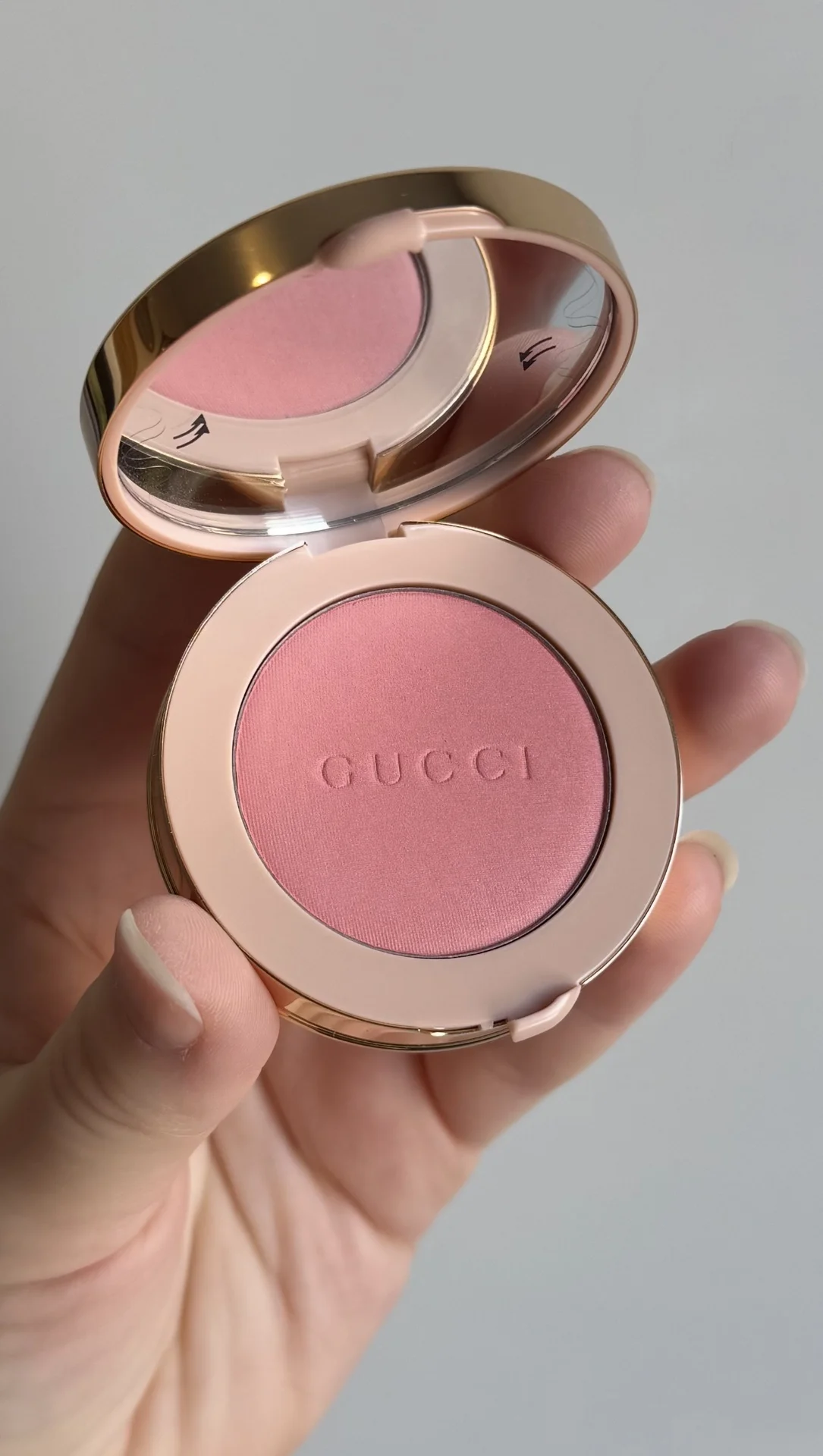 Румяна Gucci - миниатюра 3