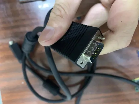 кабель VGA
