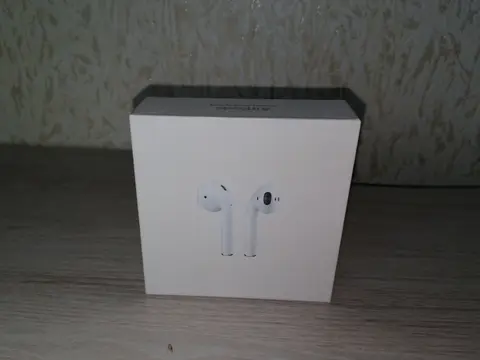 Наушники AirPods