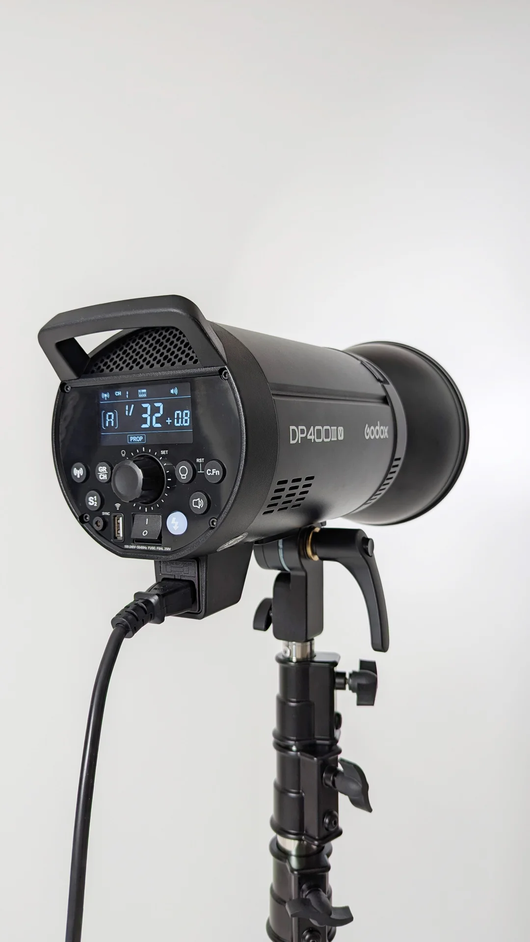 Вспышка студийная Godox DP400IIIV - миниатюра 3