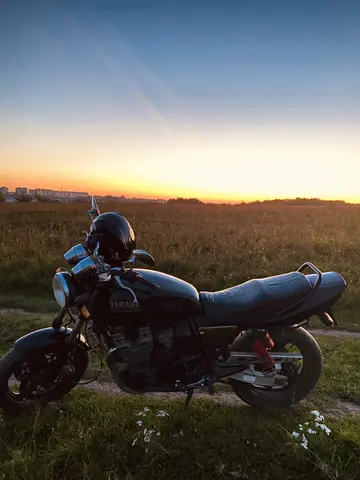 Yamaha xjr400