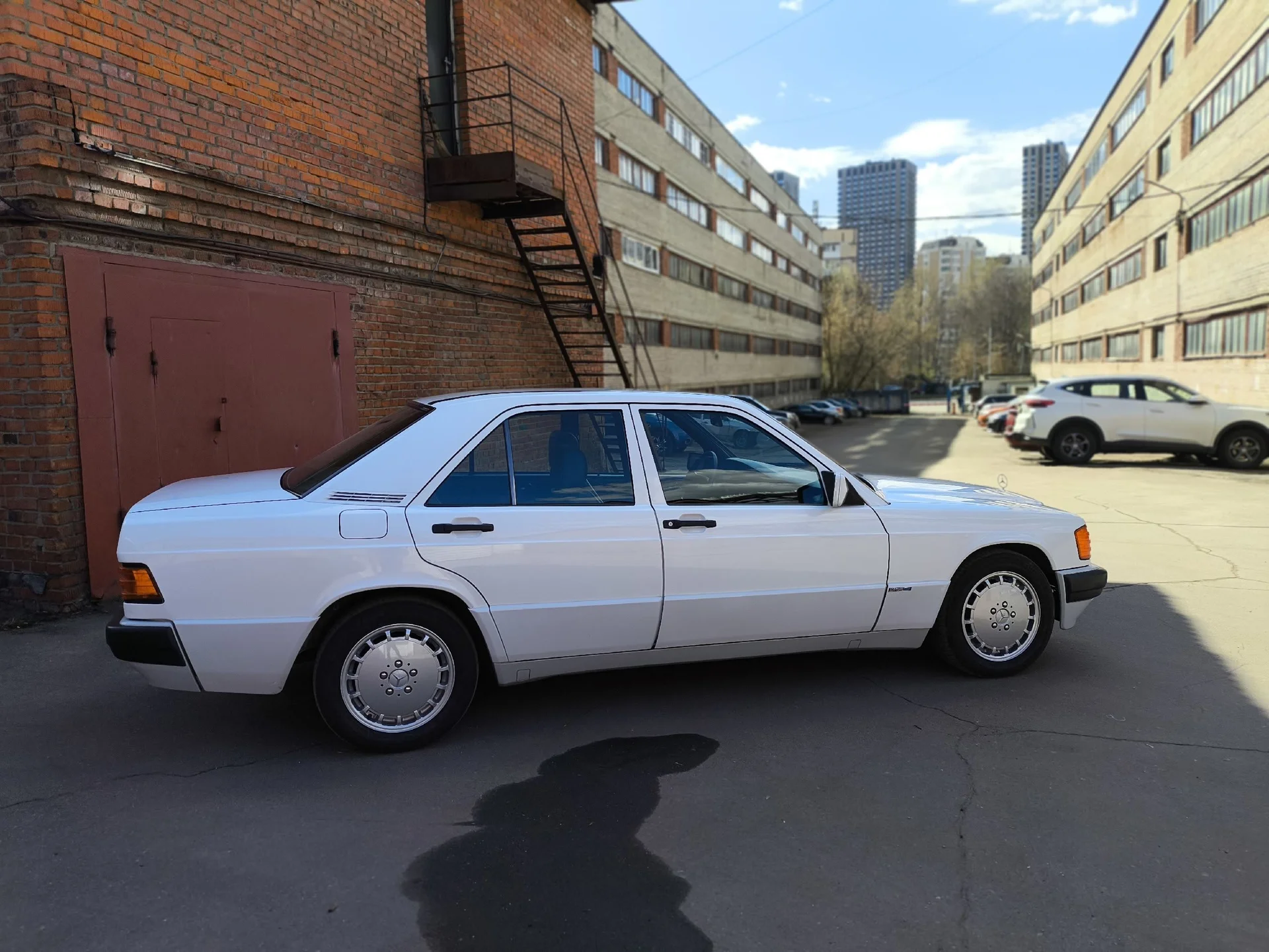 mercedes benz w201 - миниатюра 17