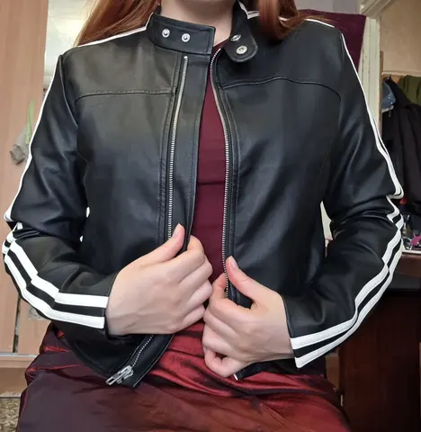 ​Куртка Cropp из экокожи с лампасами