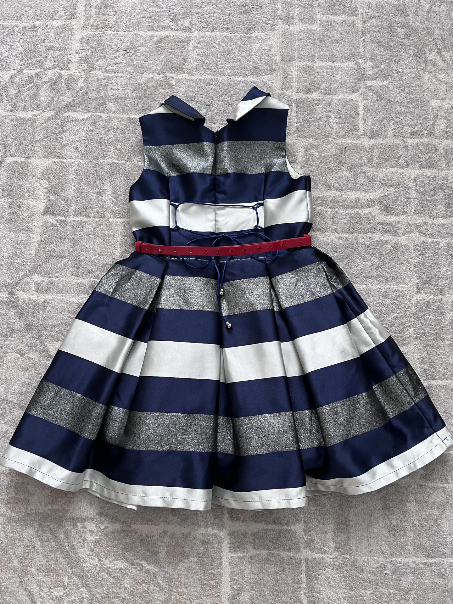 Платья нарядные для девочки 5-8 лет - миниатюра 4