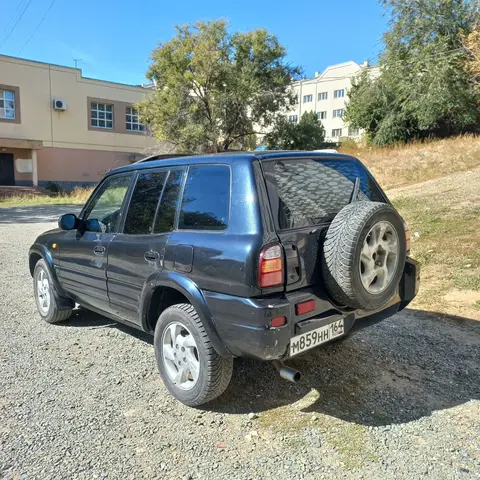 Toyota Rav 4