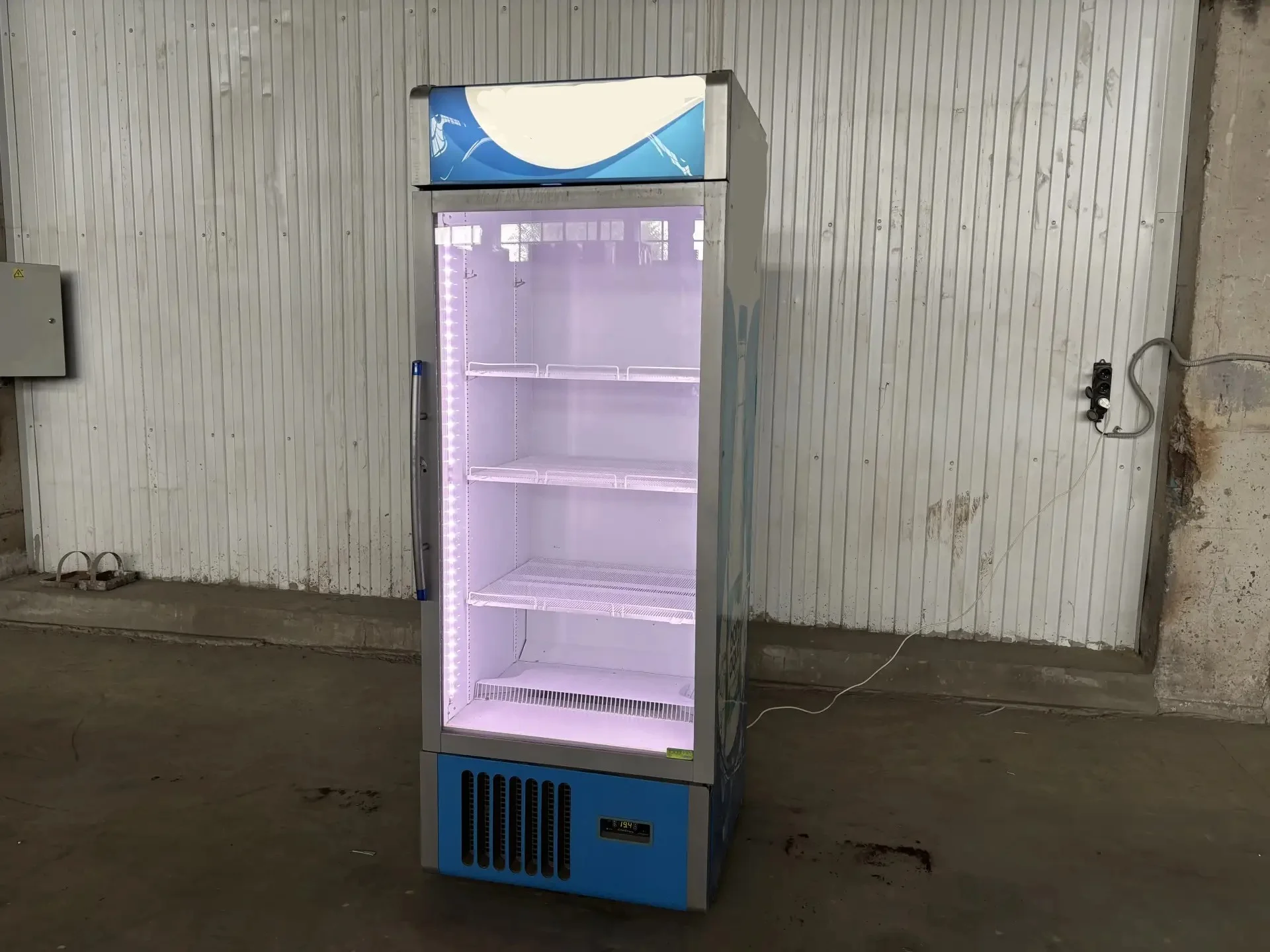 Шкаф холодильный Frigorex Activator 700 - миниатюра 2