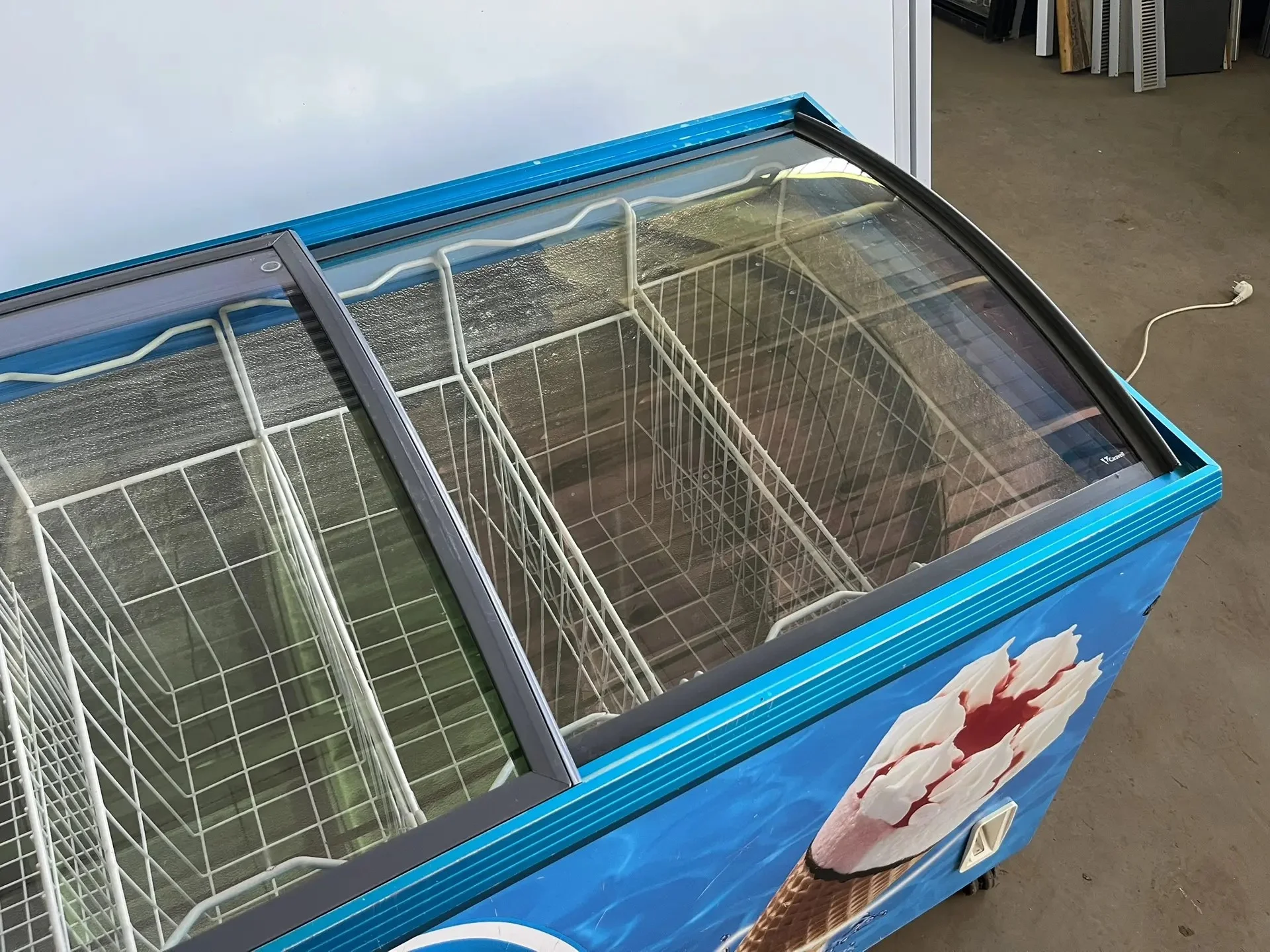 Ларь морозильный Caravell 406 - миниатюра 5