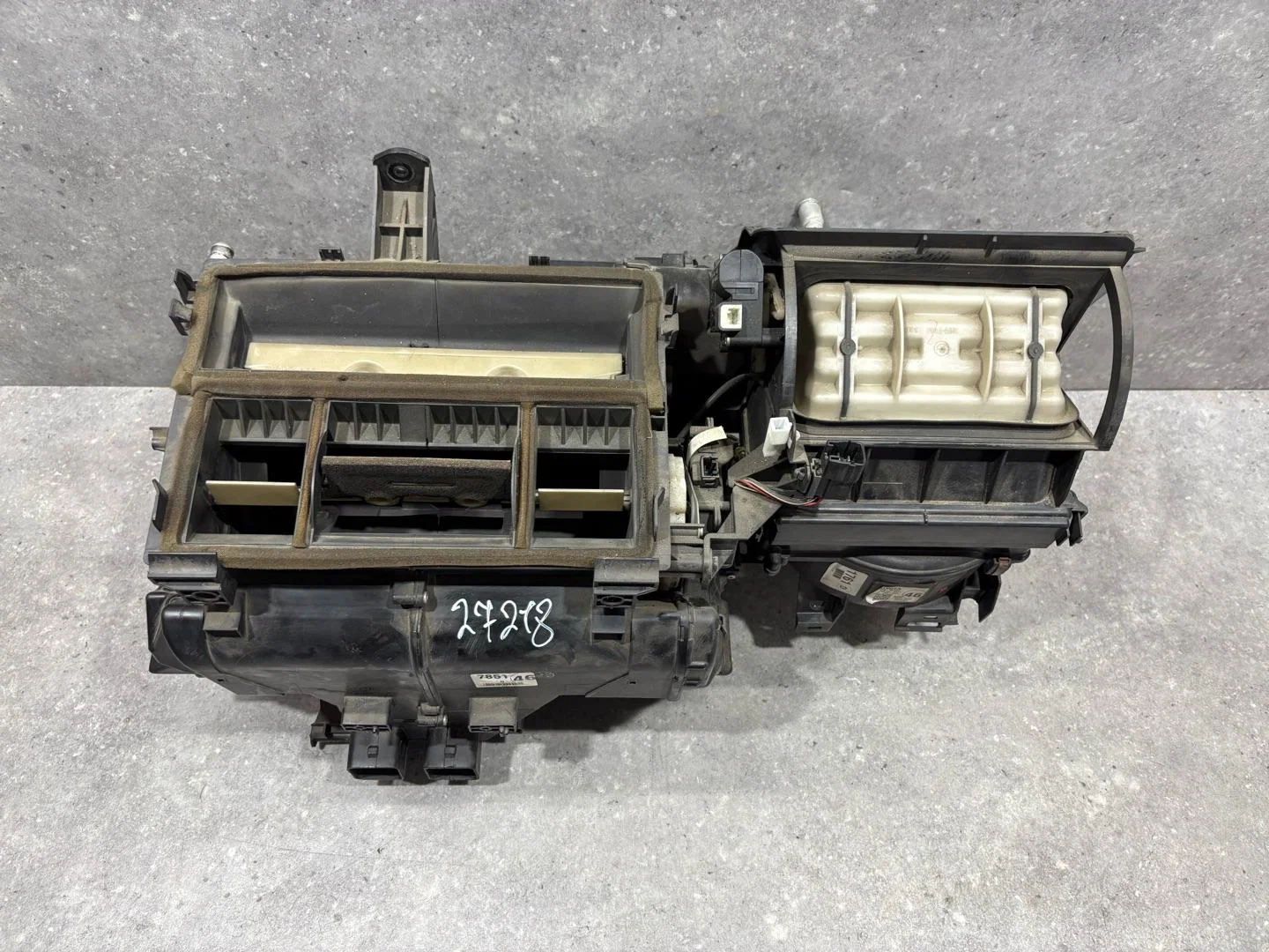 Корпус отопителя (печки) Toyota Avensis 8705005441 - миниатюра 2