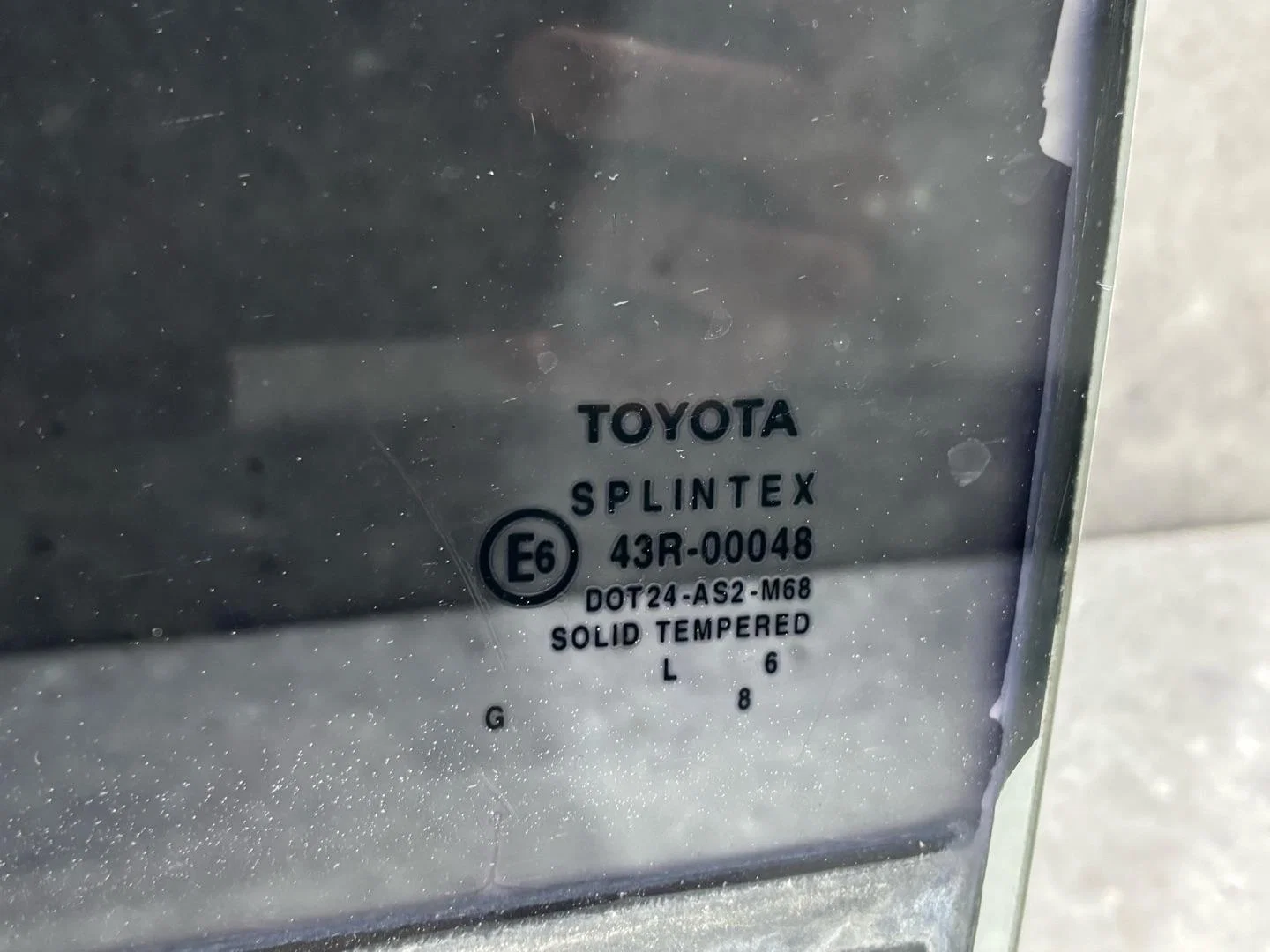 Стекло двери задней левой Toyota Avensis - миниатюра 2