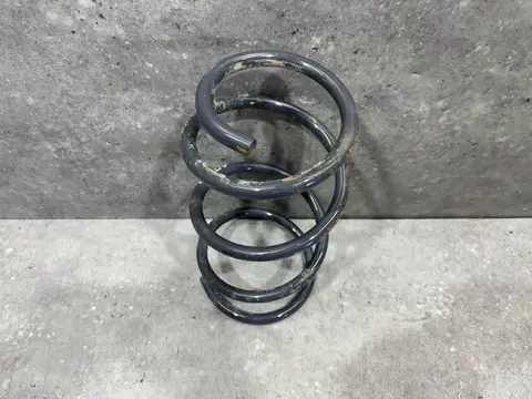 Пружина передняя Toyota Avensis 2 T250 рест.