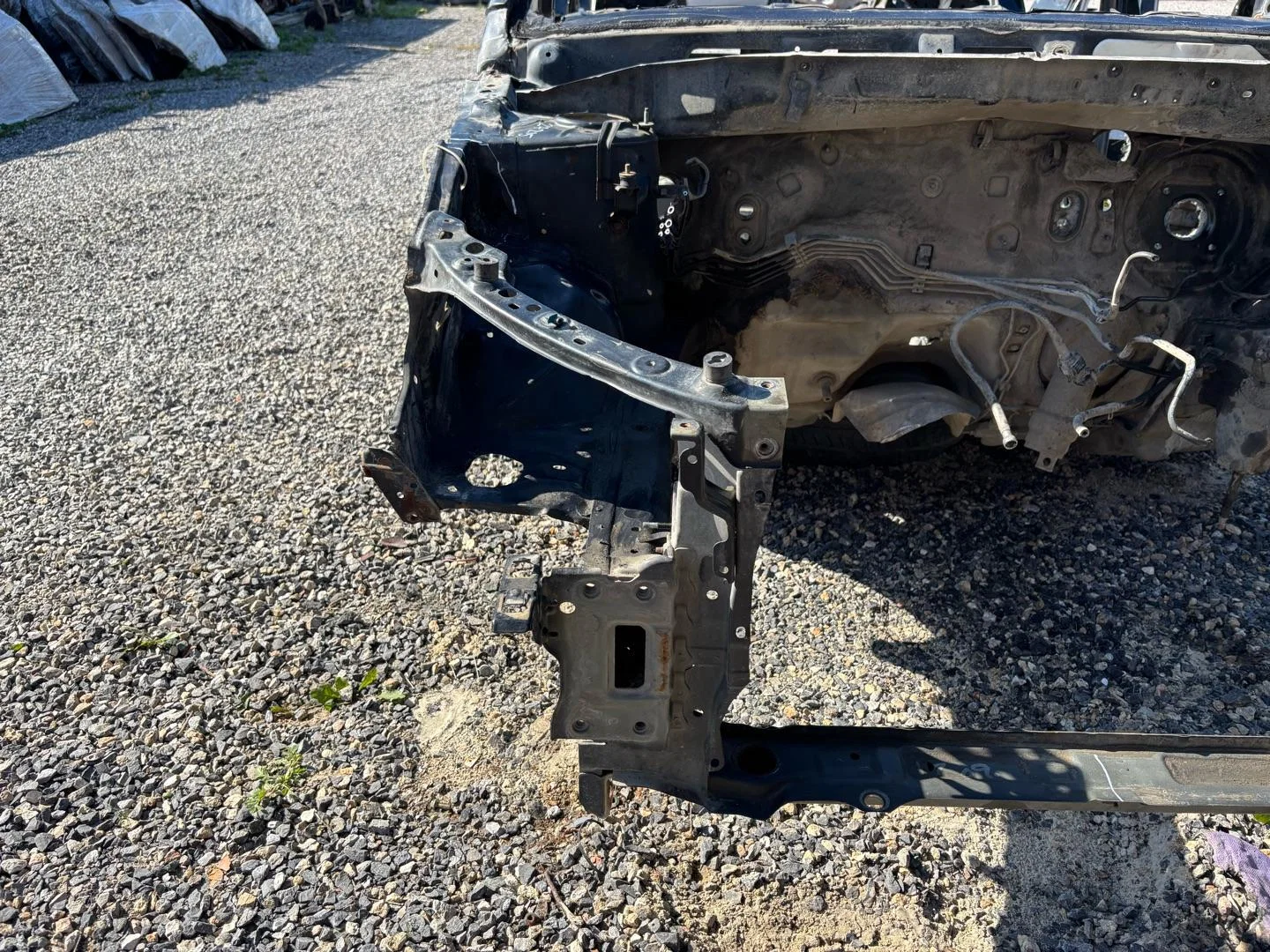 Лонжерон передний правый Toyota Avensis 5710105080 - миниатюра 2