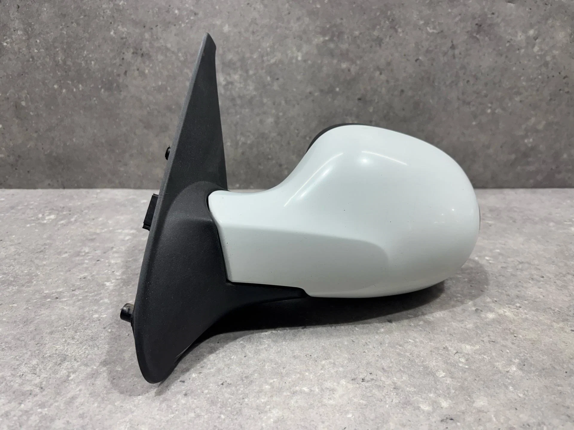 Зеркало наружное левое Renault Symbol 2 LU01 2010 - изображение 1