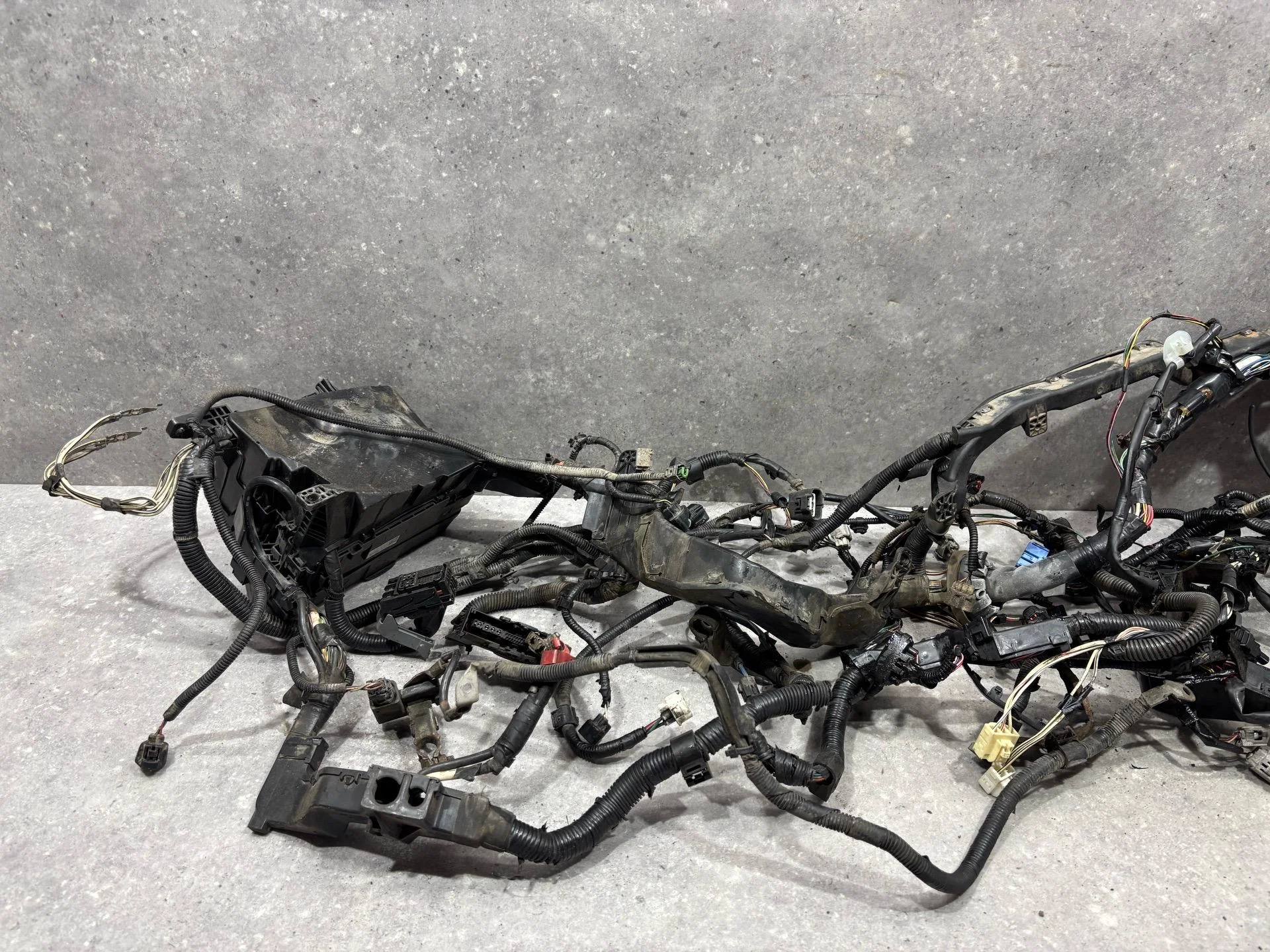 Проводка подкапотная Toyota Avensis 3 T270 ADT270 - миниатюра 8