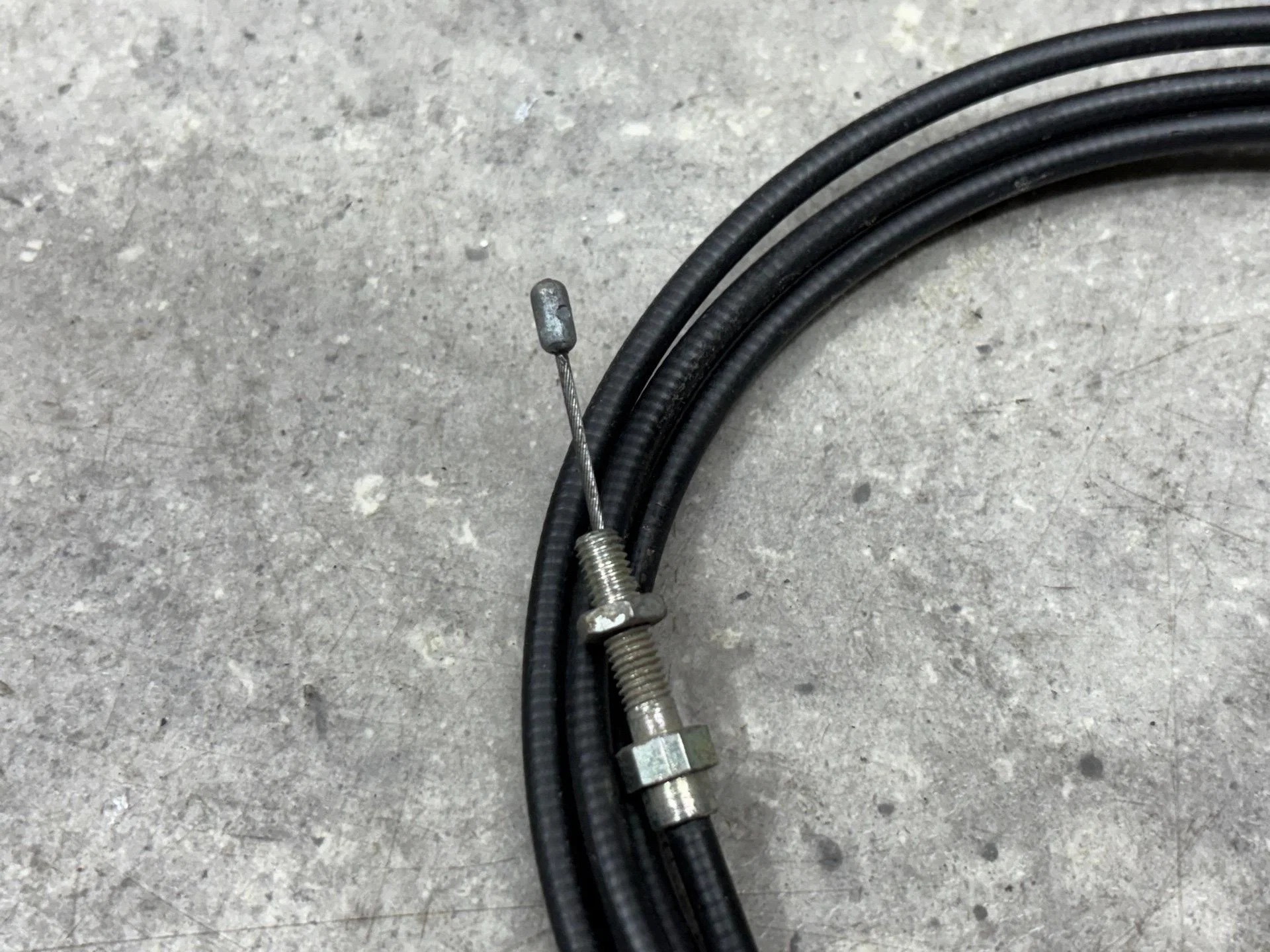 Трос багажника Skoda Fabia 1 рест. 6Y2 2007 - миниатюра 3