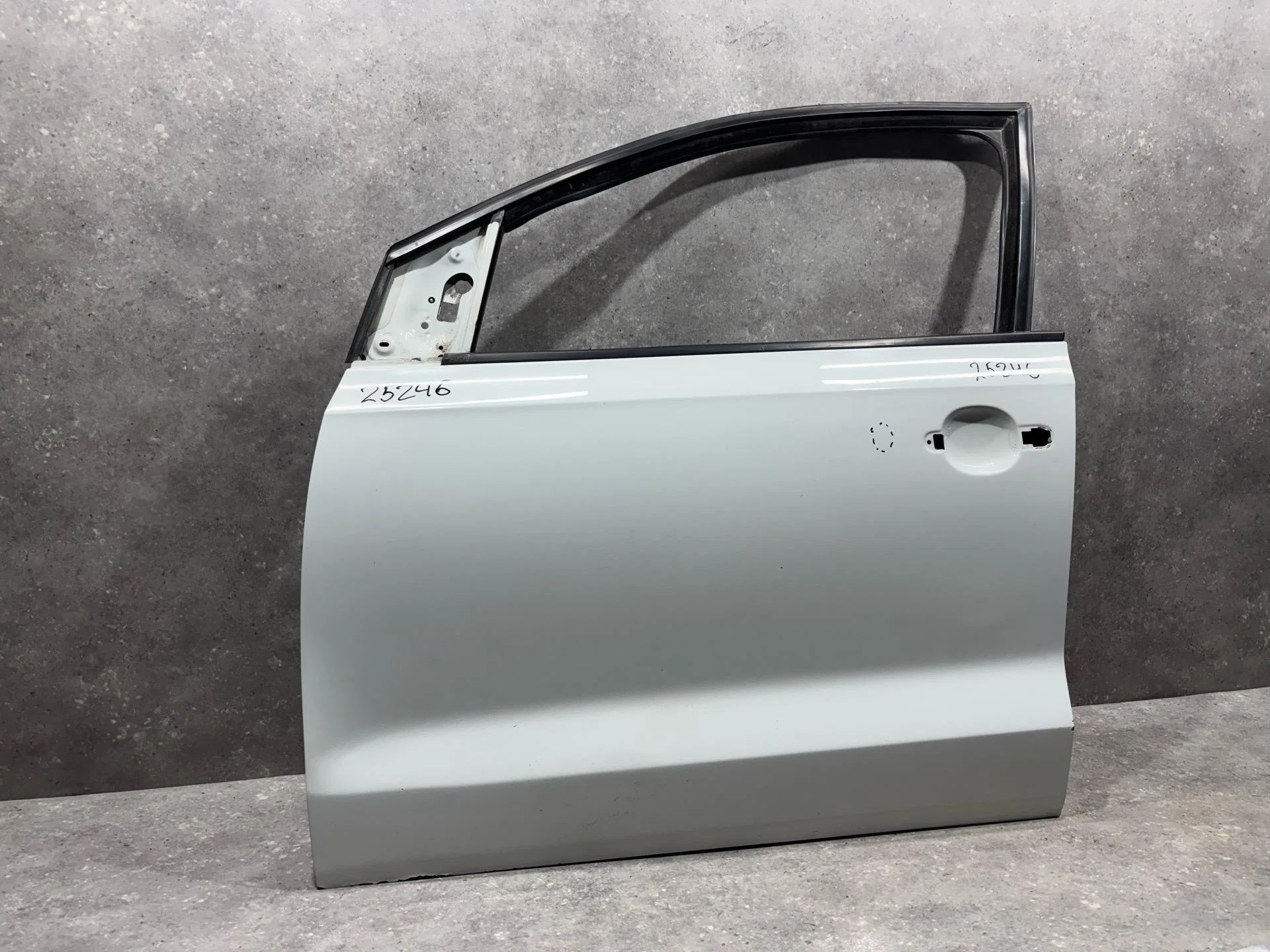 Дверь передняя левая Volkswagen Polo 5 6C1 2014 - миниатюра 3