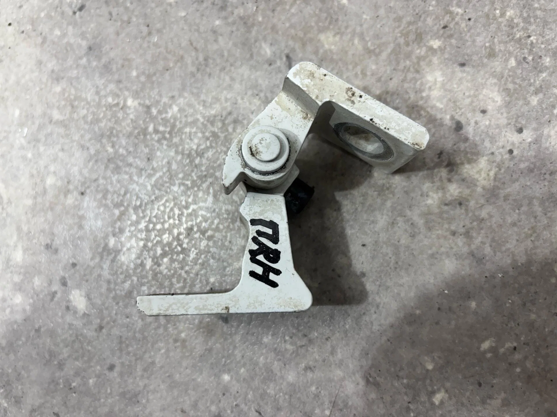 Петля двери Volkswagen Polo 5 6C1 2014 7N0831402 - миниатюра 5