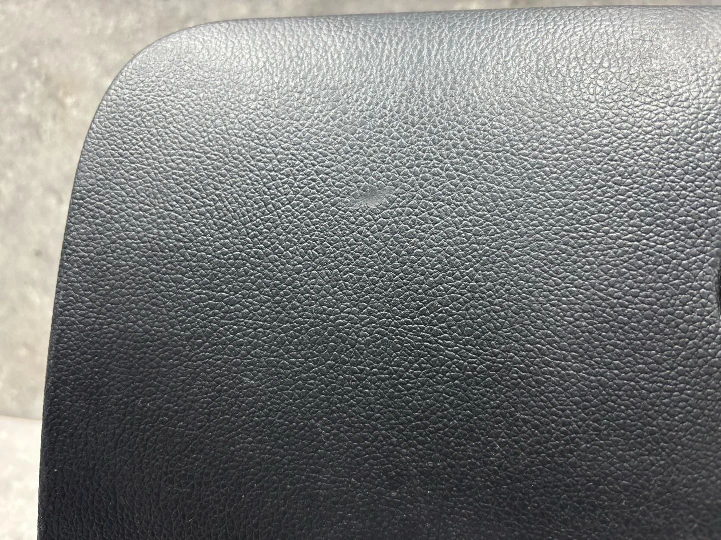 Бардачок Kia Rio 3 рест. QB 2017 845104X000WK - миниатюра 4