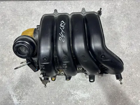 Впускной коллектор Toyota Avensis 3 T270 ADT270