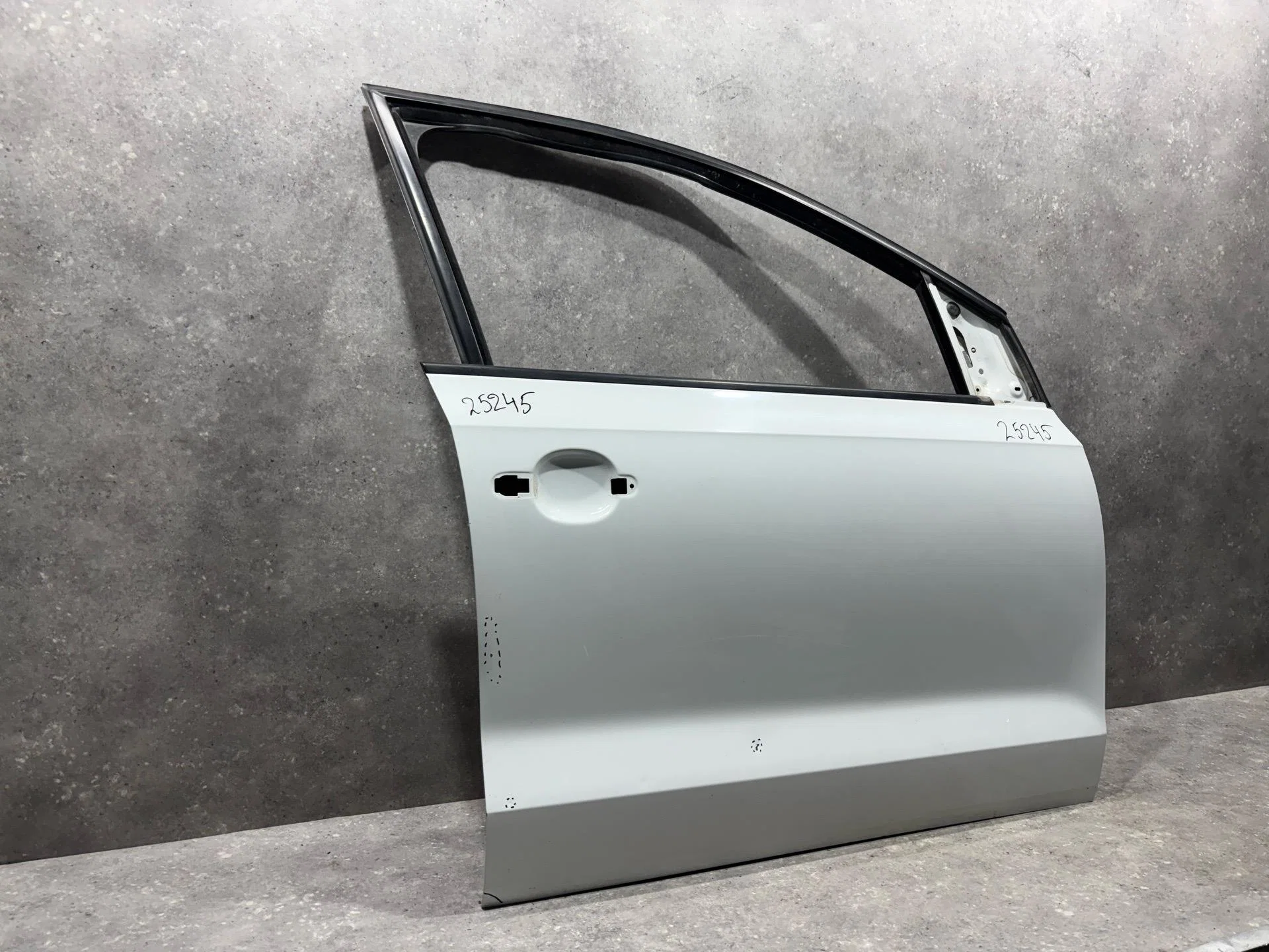 Дверь передняя правая Volkswagen Polo 5 6C1 2014 - миниатюра 3