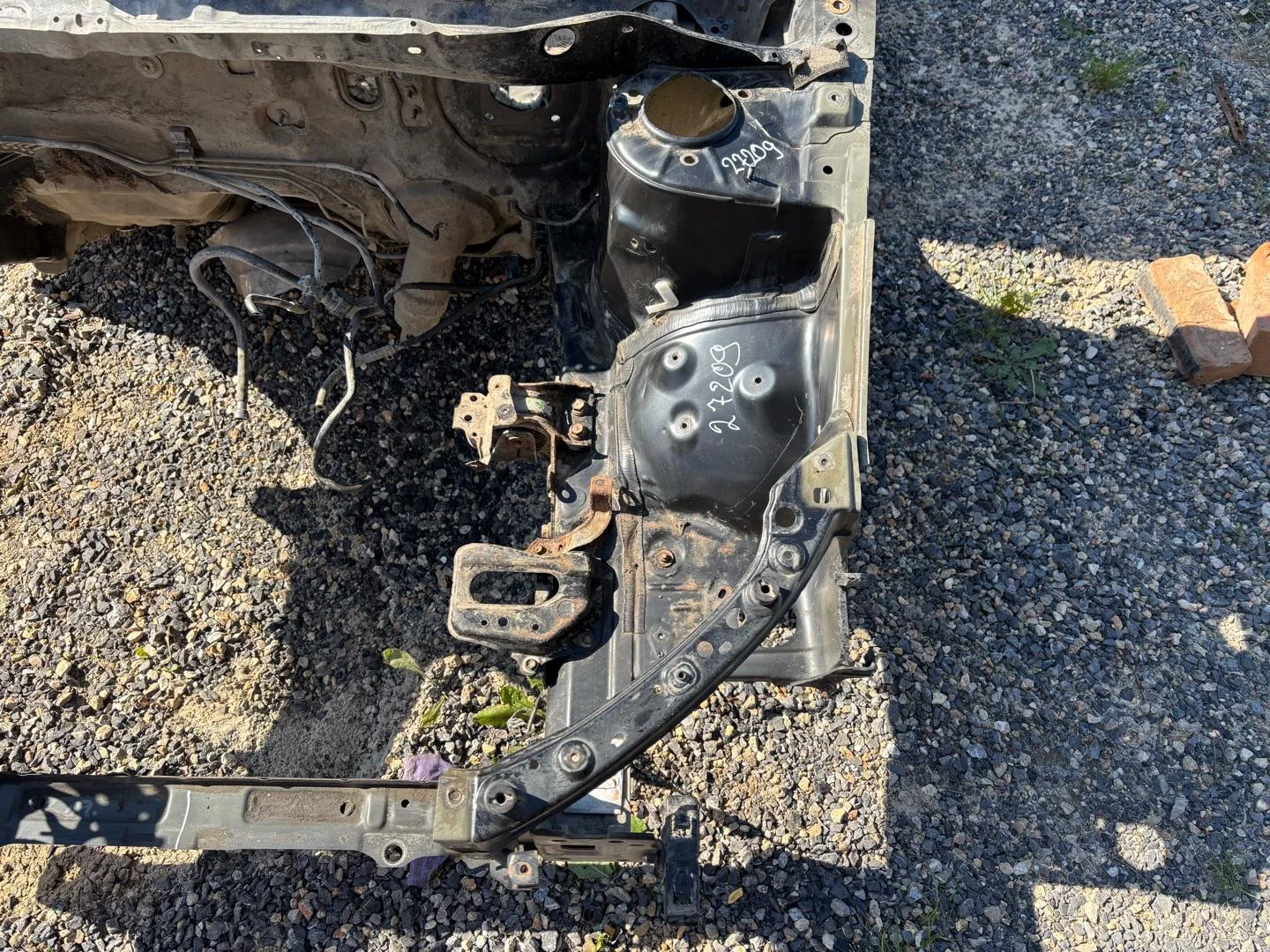 Лонжерон передний левый Toyota Avensis 5710205080 - миниатюра 2