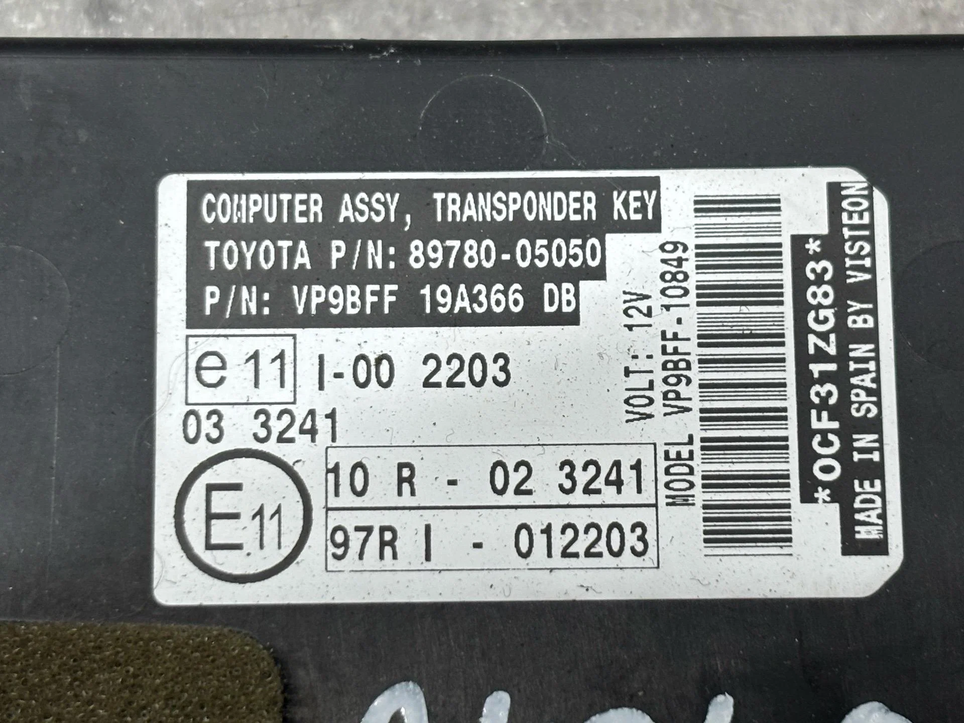 Блок иммобилайзера Toyota Avensis 3 T270 ADT270 - миниатюра 2