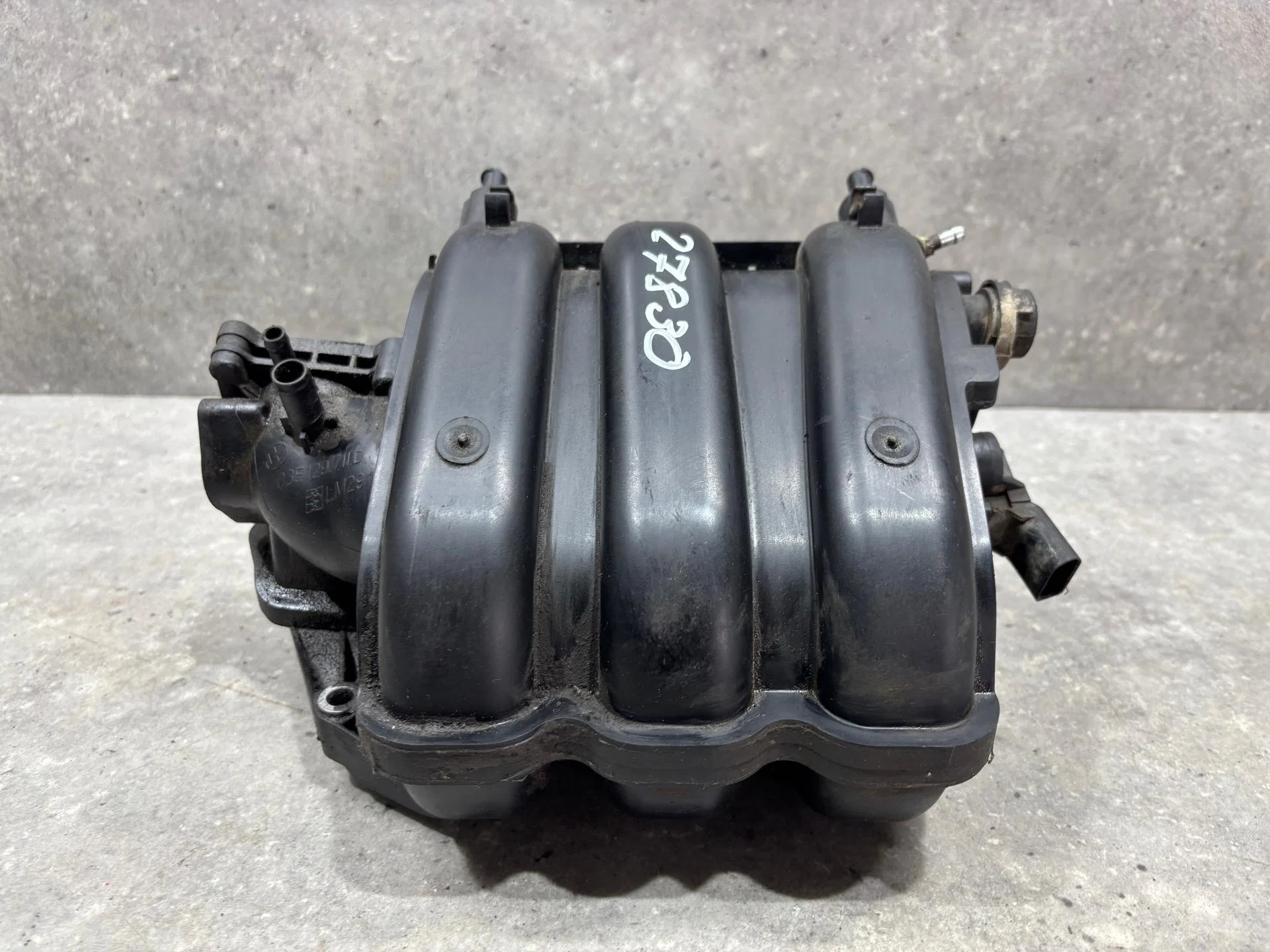 Впускной коллектор Skoda Fabia 1 рест. 6Y2 2007 - миниатюра 5