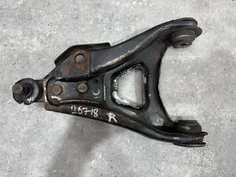 Рычаг передний правый Renault Symbol 2 LU01 2010