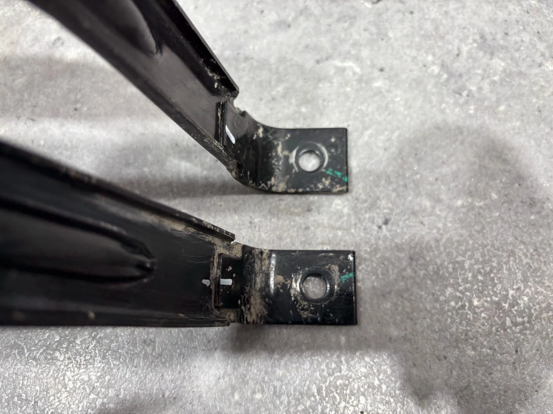Крепление бака топливного Jetour X90 Plus 1 2023 - миниатюра 2
