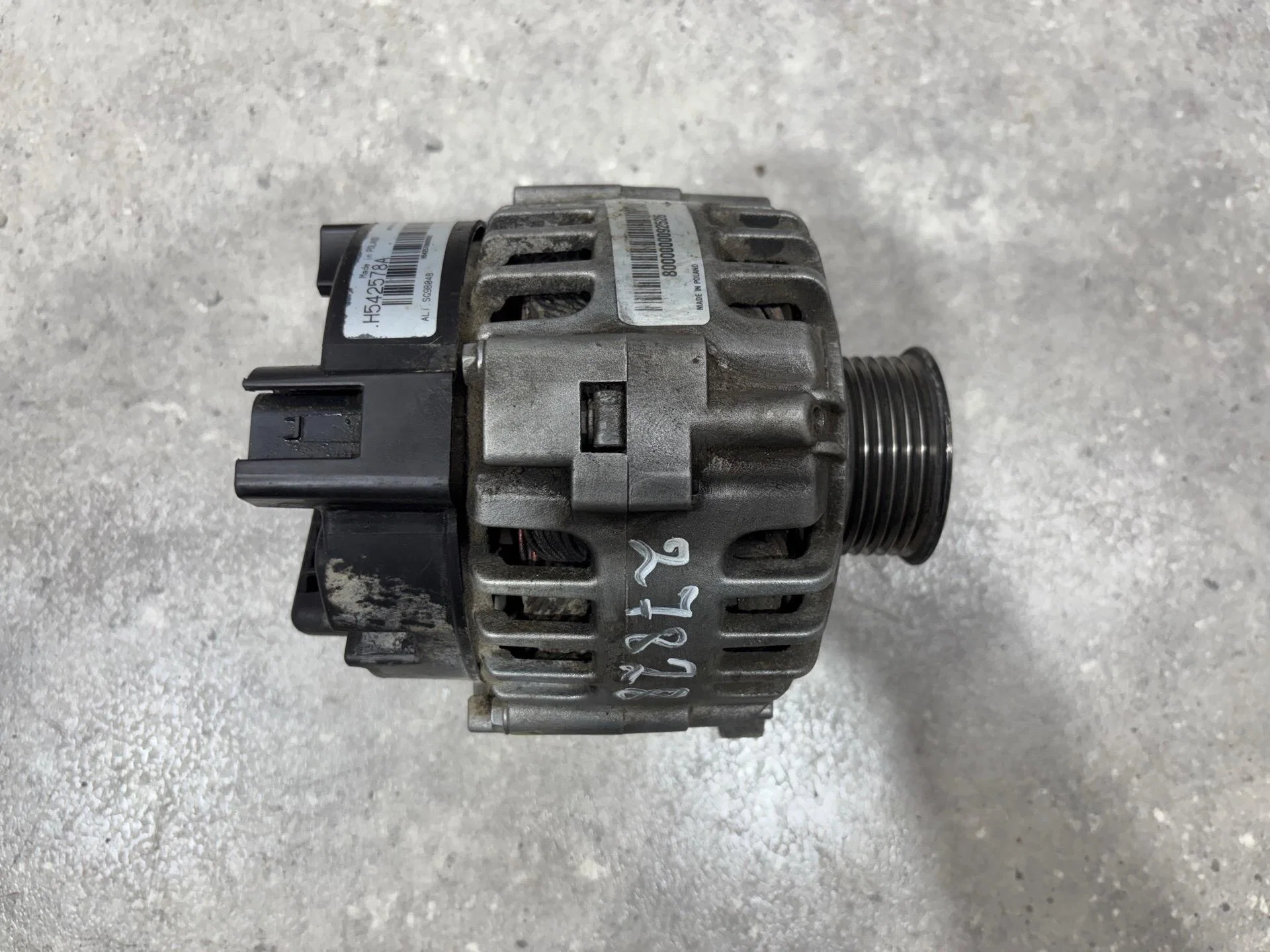 Генератор Skoda Fabia 1 рест. 6Y2 2007 03D903025J - миниатюра 2