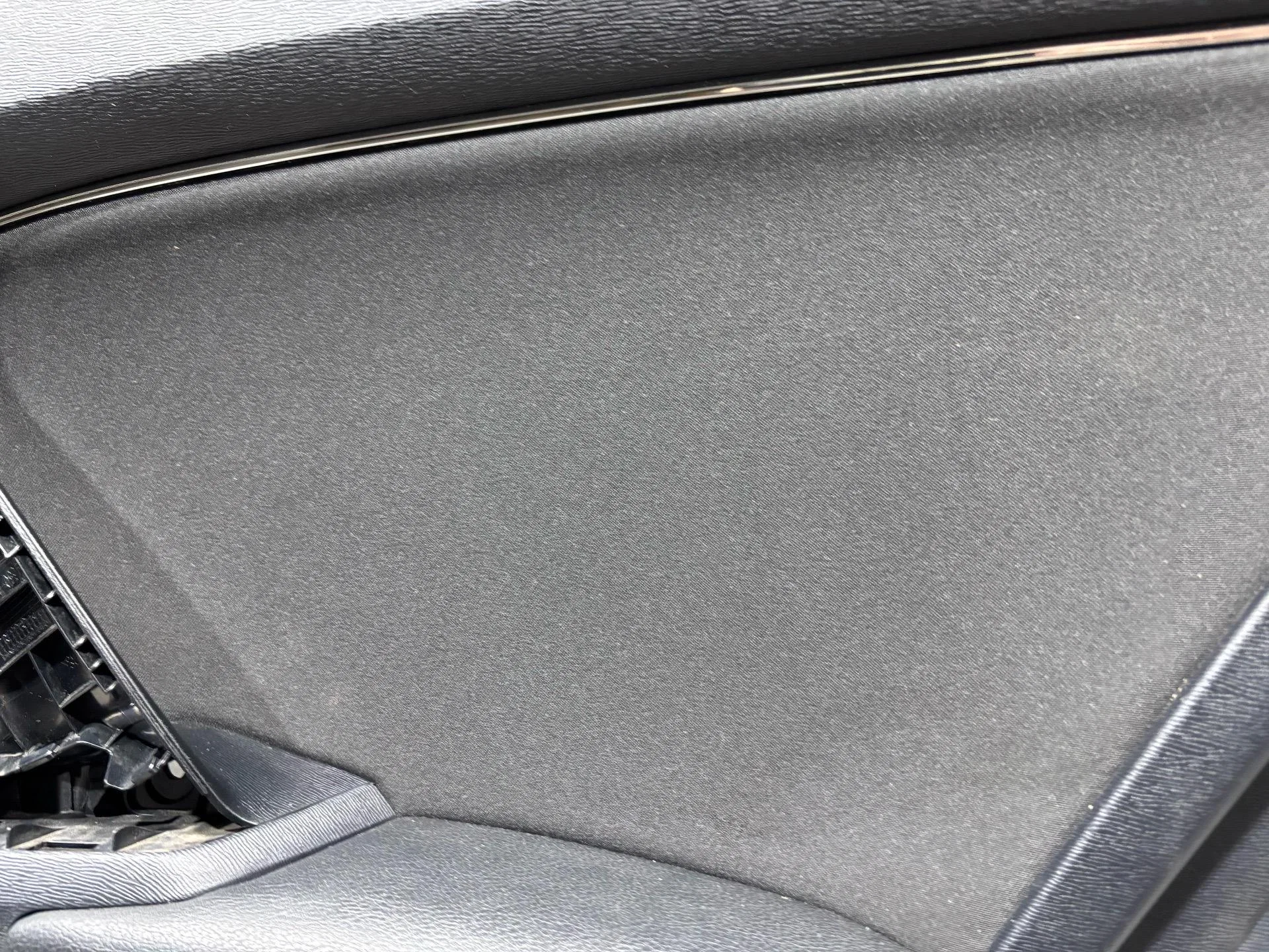 Обшивка двери задней правой Toyota Avensis 3 T270 - миниатюра 4