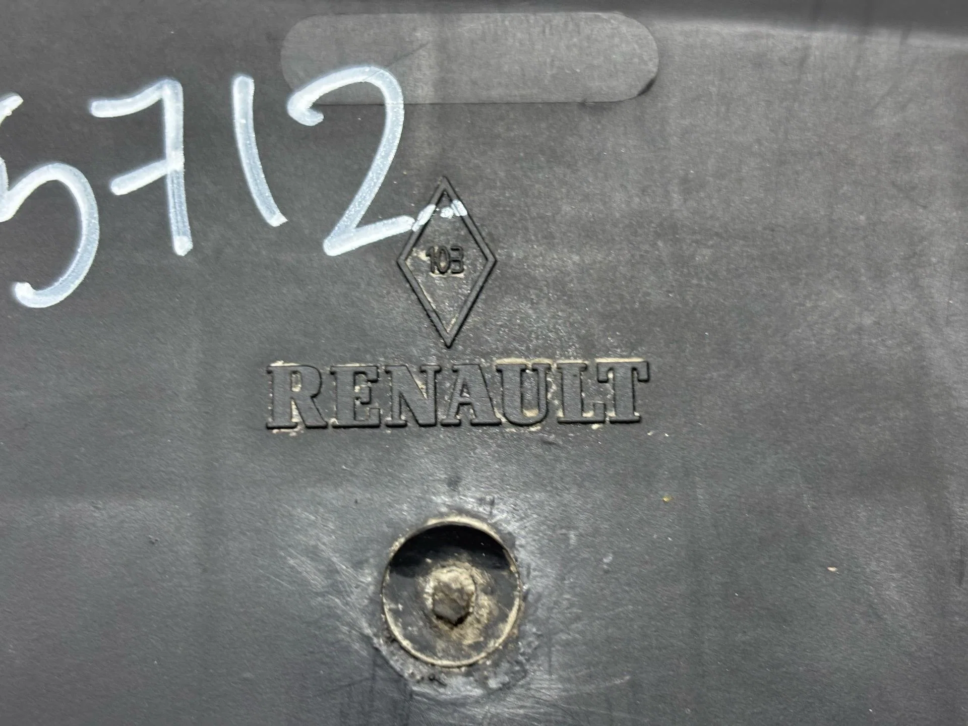 Корпус воздушногo фильтра Renault Symbol 2 LU01 - миниатюра 2