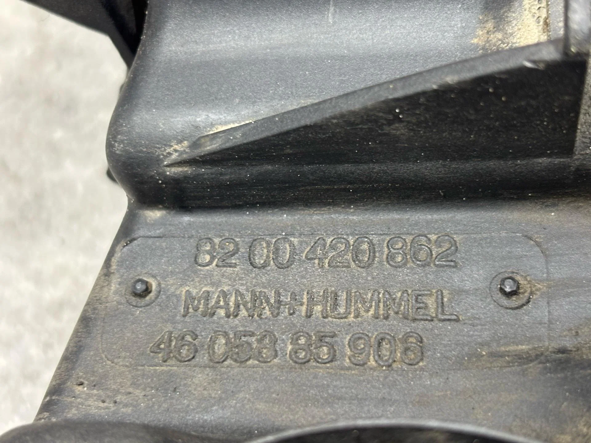 Корпус воздушногo фильтра Renault Symbol 2 LU01 - миниатюра 8