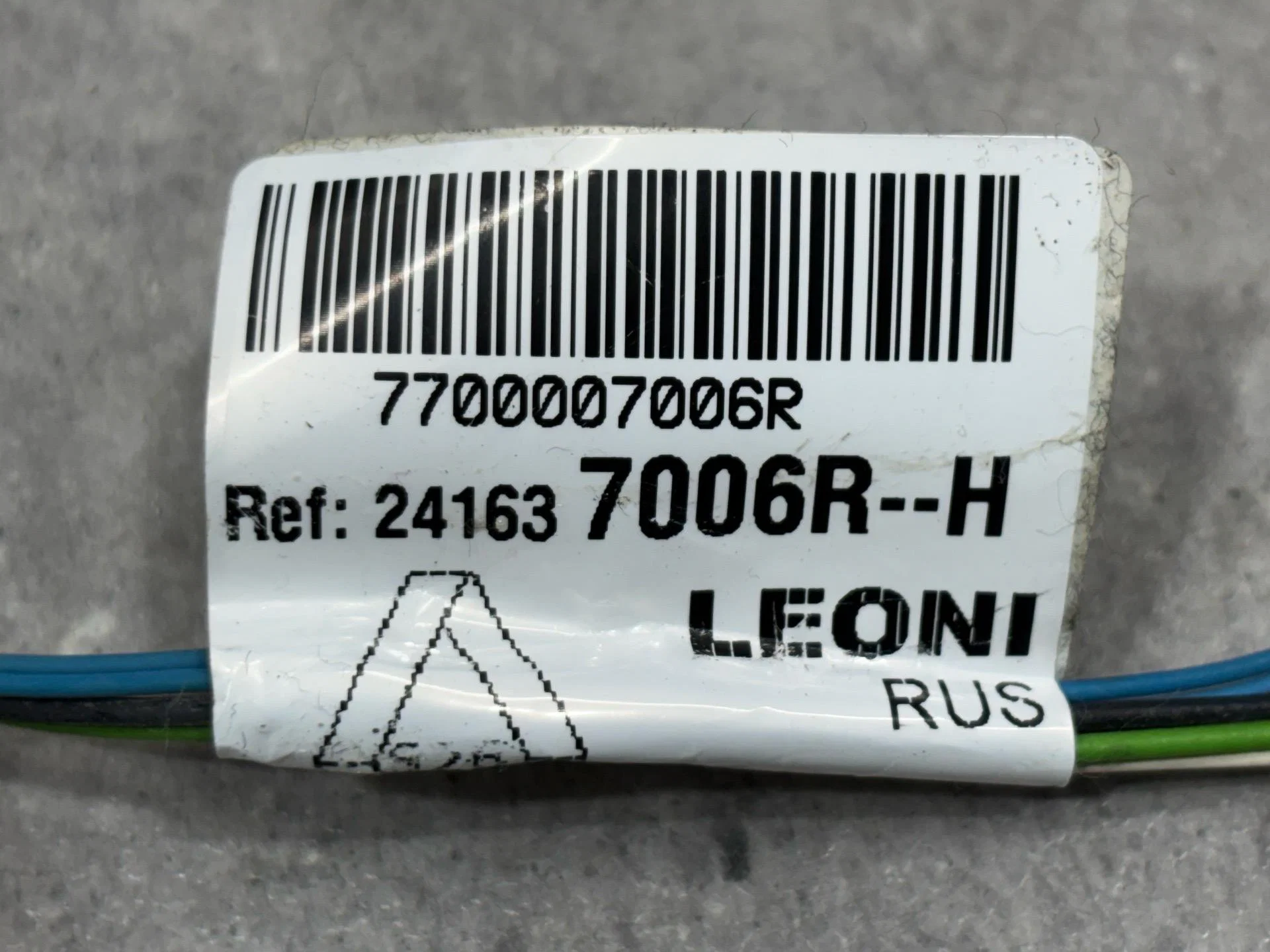 Проводка крышки багажника Renault Sandero 2 5S - миниатюра 5