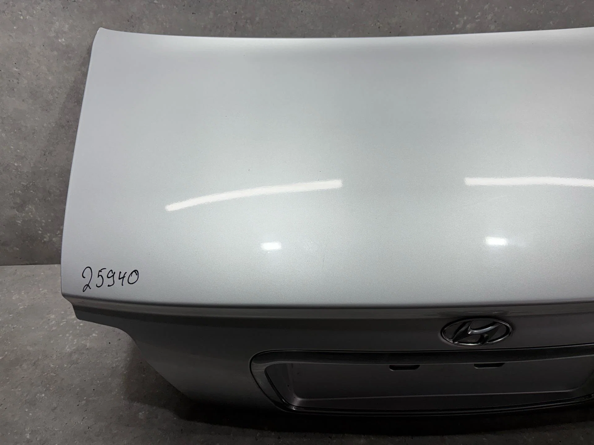 Крышка багажника Hyundai Sonata 4 рест. EF 2005 - миниатюра 6