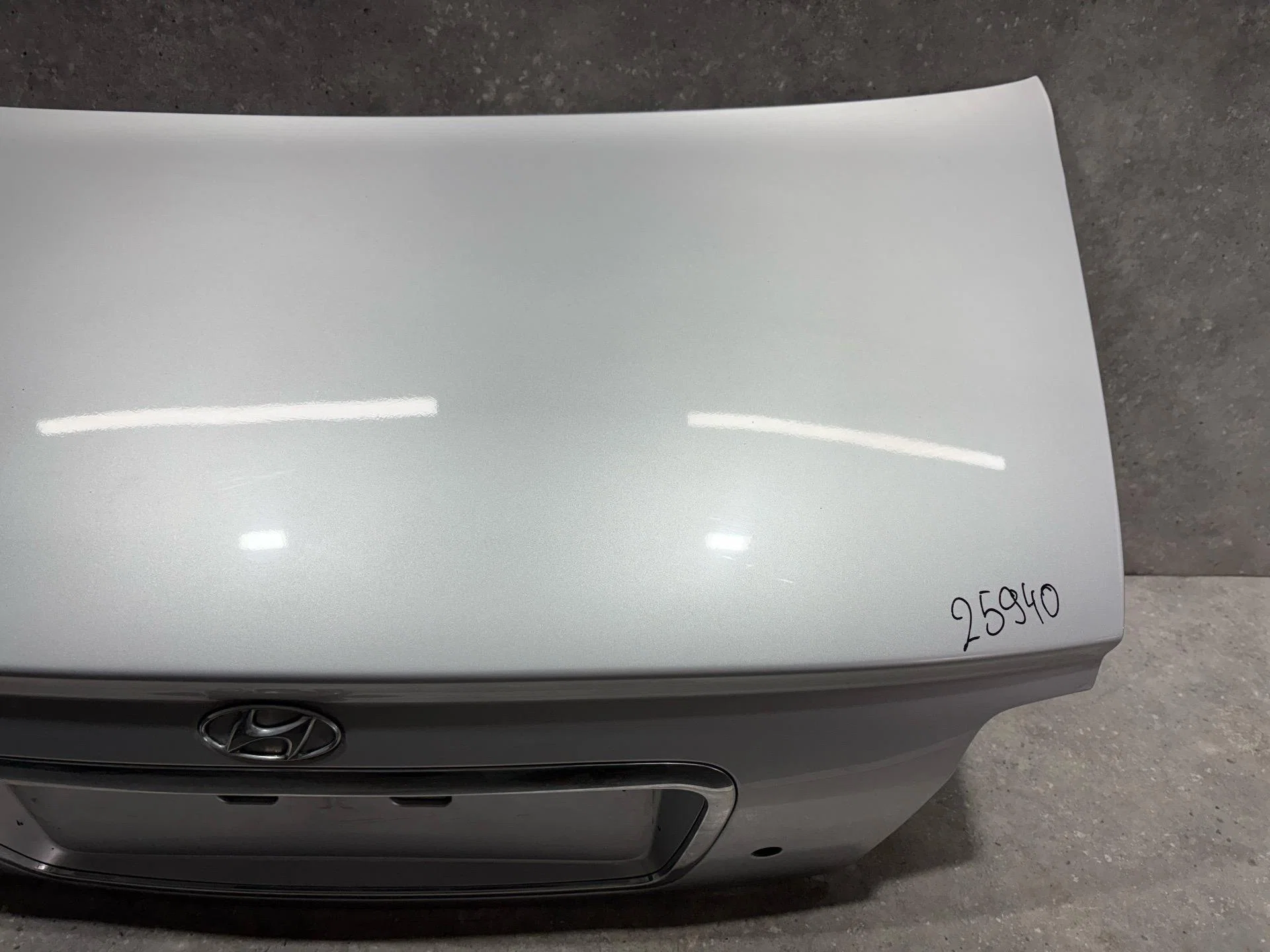 Крышка багажника Hyundai Sonata 4 рест. EF 2005 - миниатюра 7