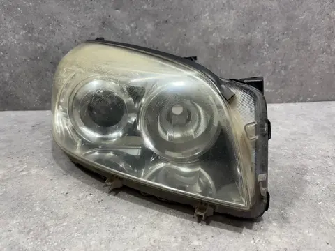 Фара правая Toyota RAV4 3 XA30 ACA30 2008