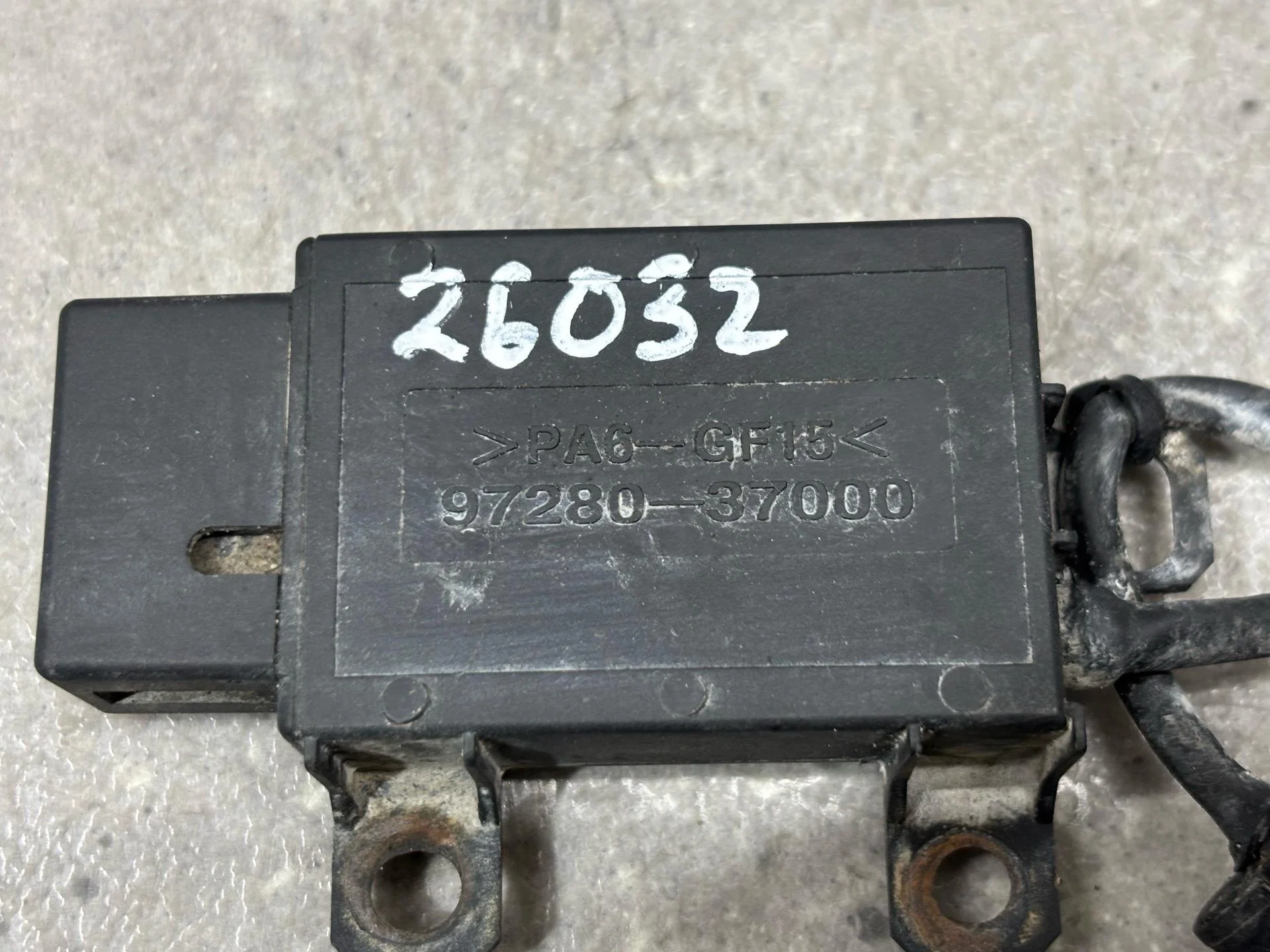 Датчик кондиционера Hyundai Sonata 4 рест. EF 2005 - миниатюра 2
